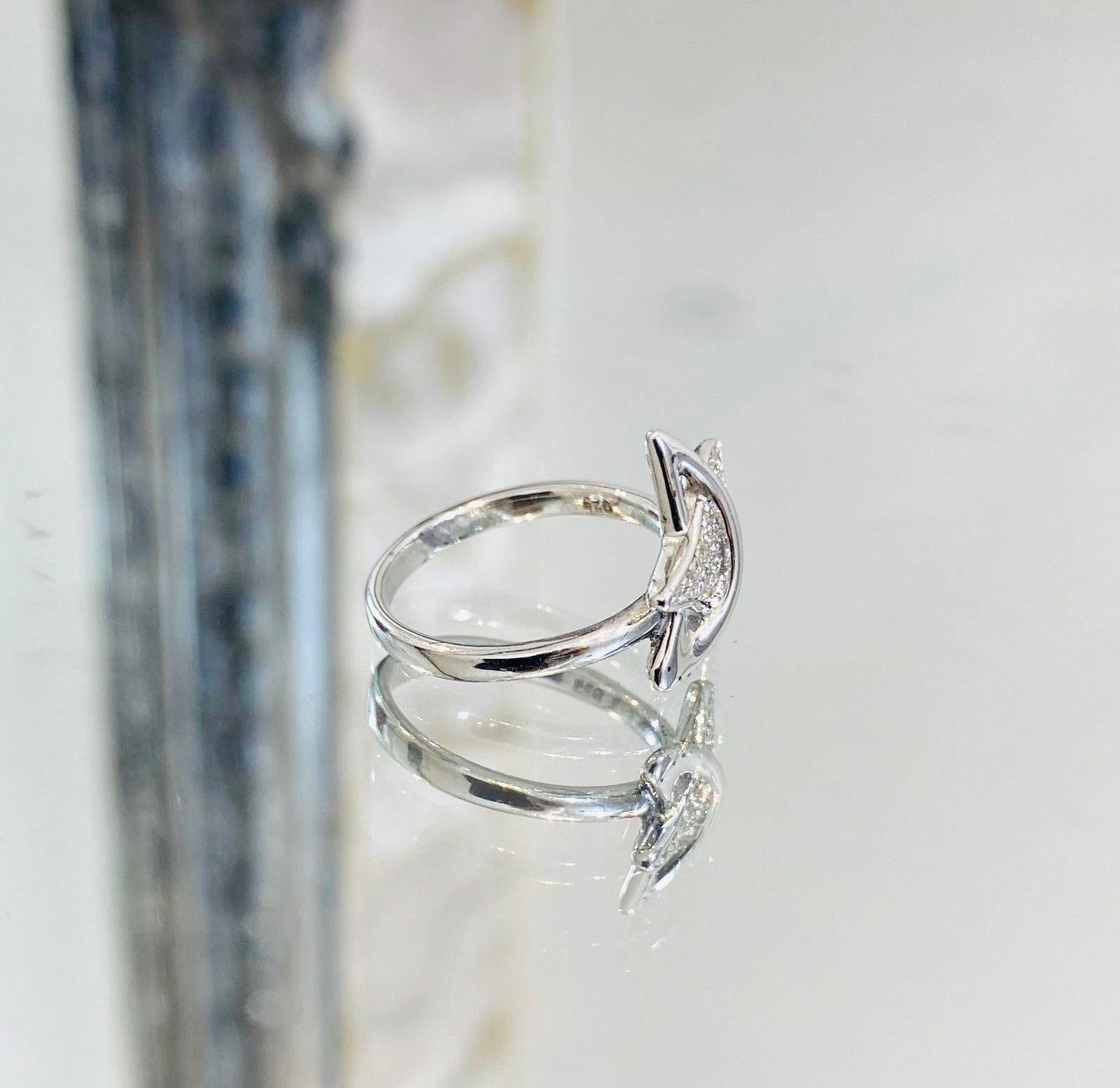 18 Karat Weißgold & Diamant-Stern-Ring im Zustand „Hervorragend“ im Angebot in London, GB