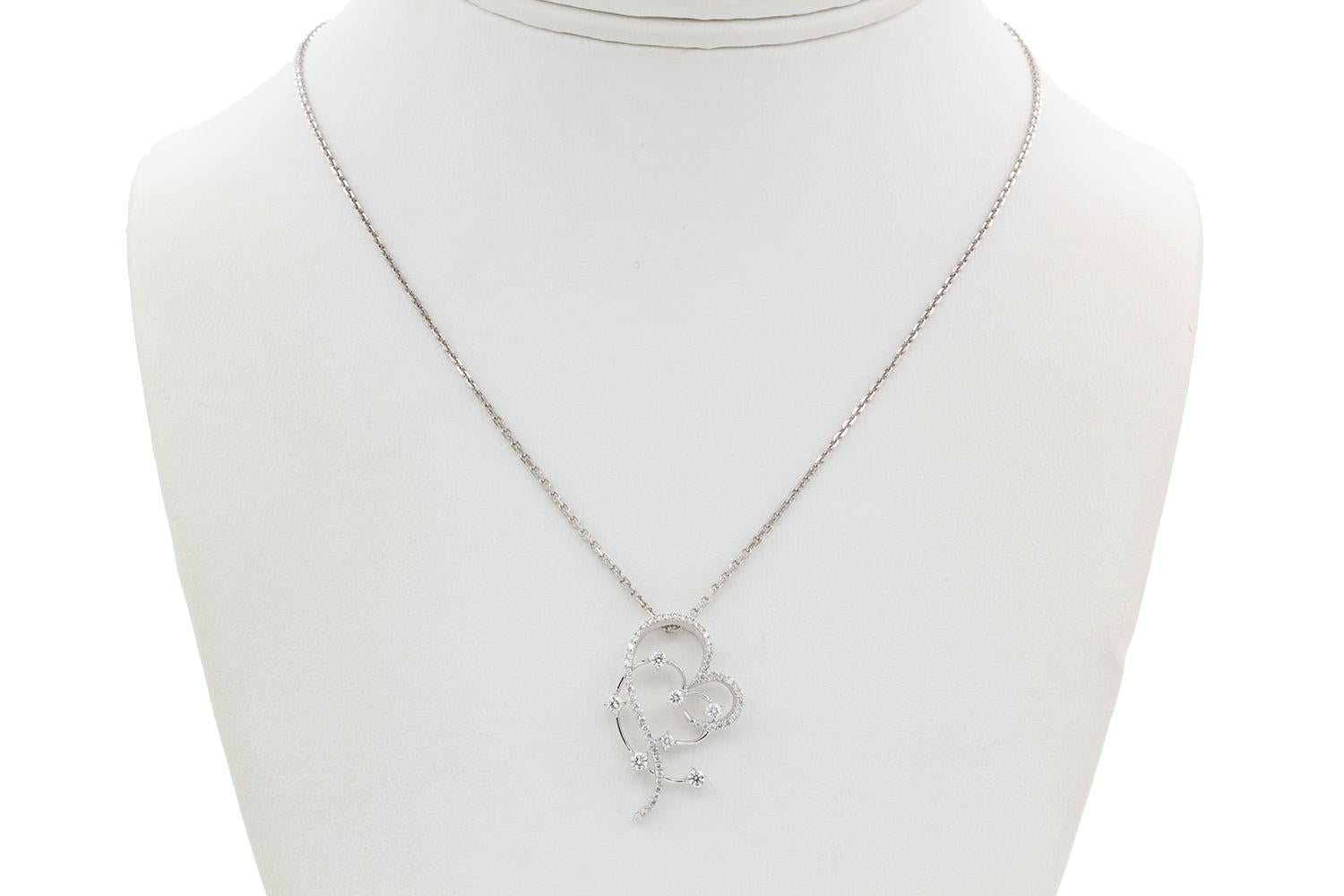 18k White Gold & Diamond Sweeping Heart Silhouette Pendant Necklace For Sale 3