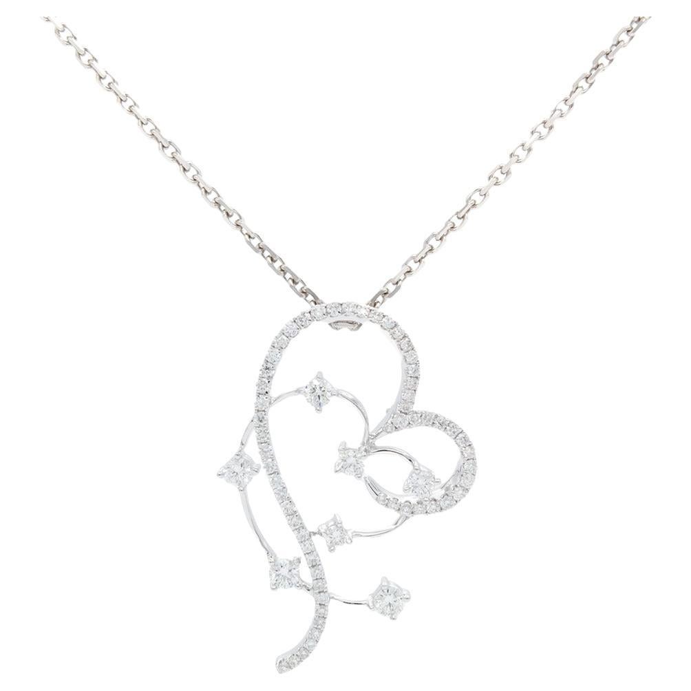 18k White Gold & Diamond Sweeping Heart Silhouette Pendant Necklace For Sale
