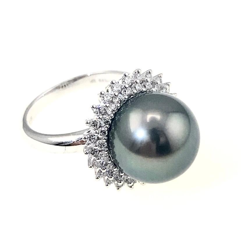 18K White Gold Diamond & Tahiti Pearl Ring In New Condition For Sale In Kowloon, HK