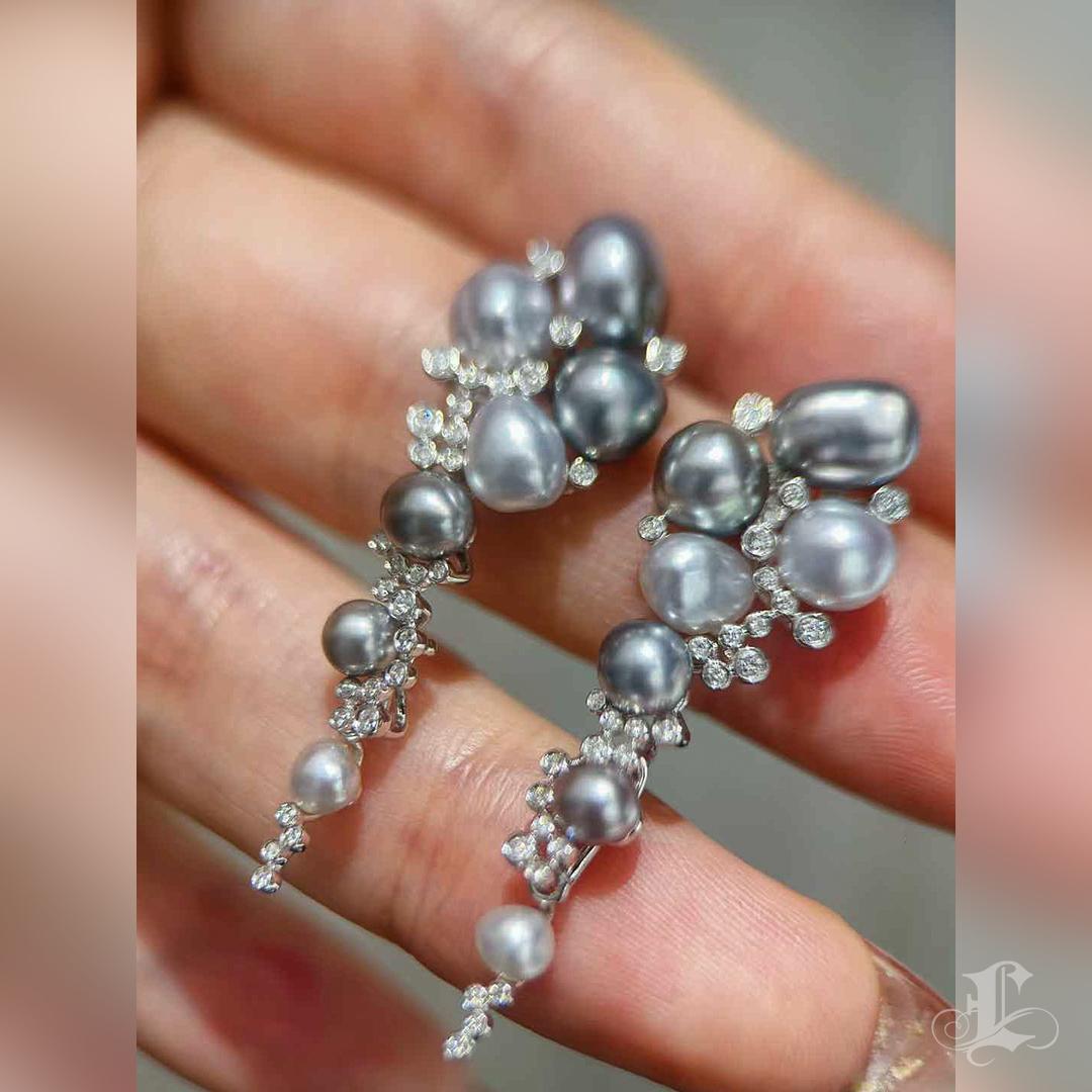 Aurora Tahitian Keshi Pearls Cluster 18k White Gold Diamond Cluster Earrings In New Condition In New York, NY