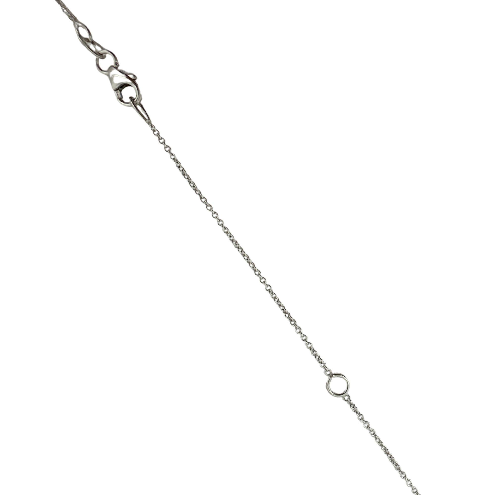 18K White Gold Diamond Tear Drop Heart Pendant Necklace For Sale 5
