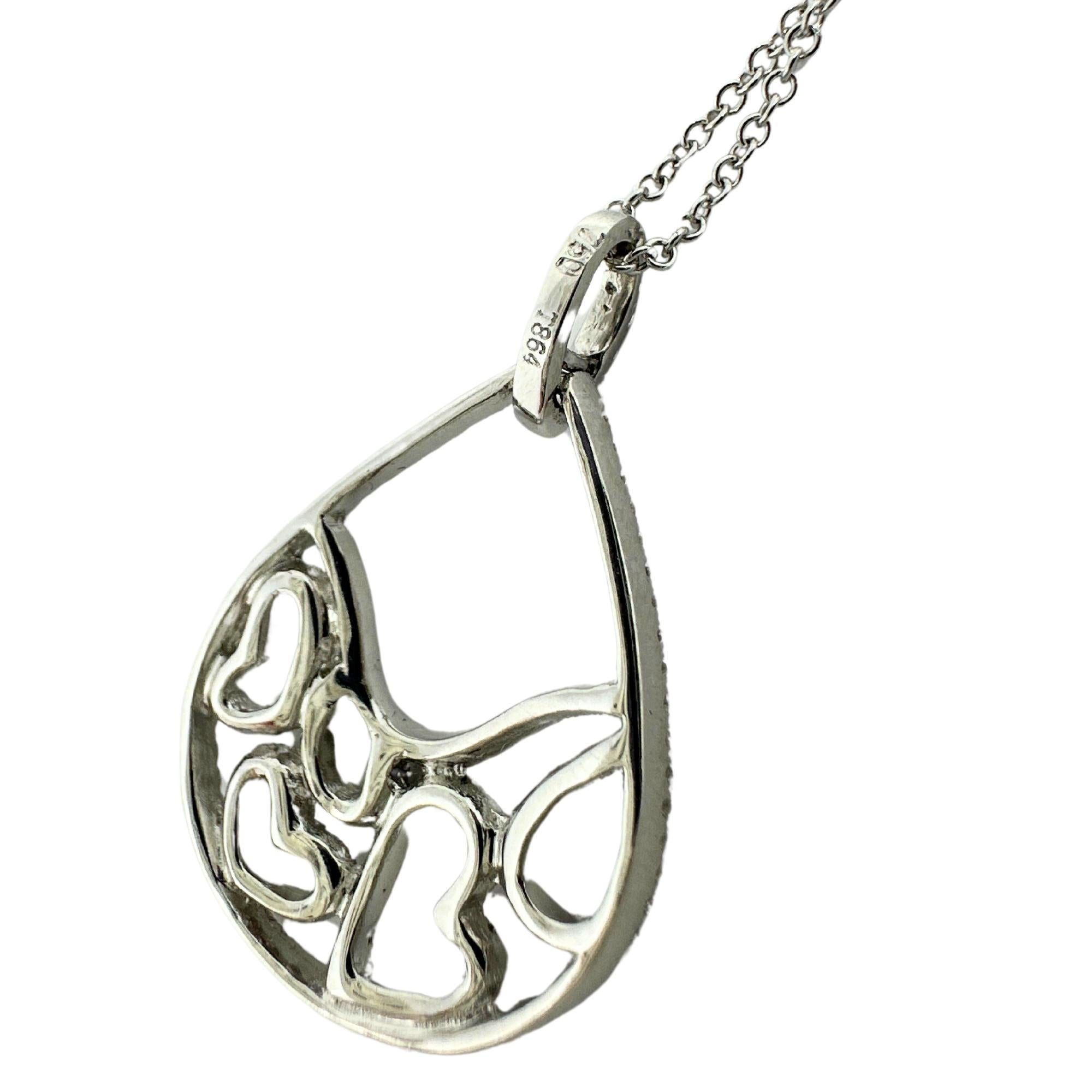 18K White Gold Diamond Tear Drop Heart Pendant Necklace For Sale 1