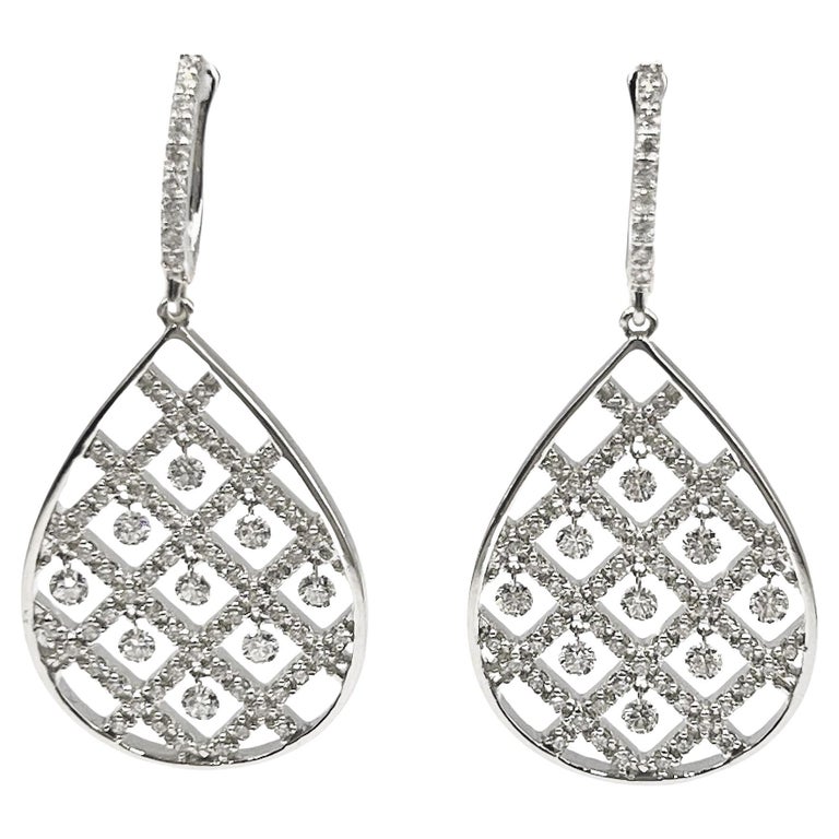 18k White Gold Diamond Teardrop Pendant Earrings For Sale at 1stDibs