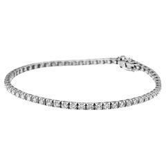 Bracelet tennis en or blanc 18 carats avec diamants  Poids total de 5,17 ct  Environ 18 cm 