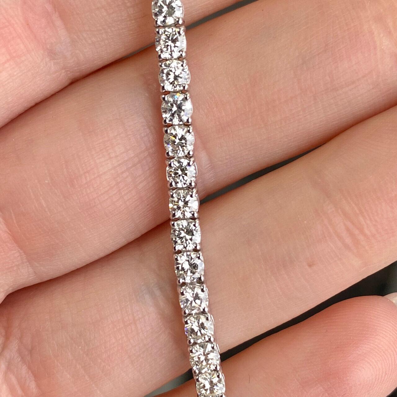 Contemporary 18k White Gold Diamond Tennis Bracelet Weighing 6.75ctw For Sale