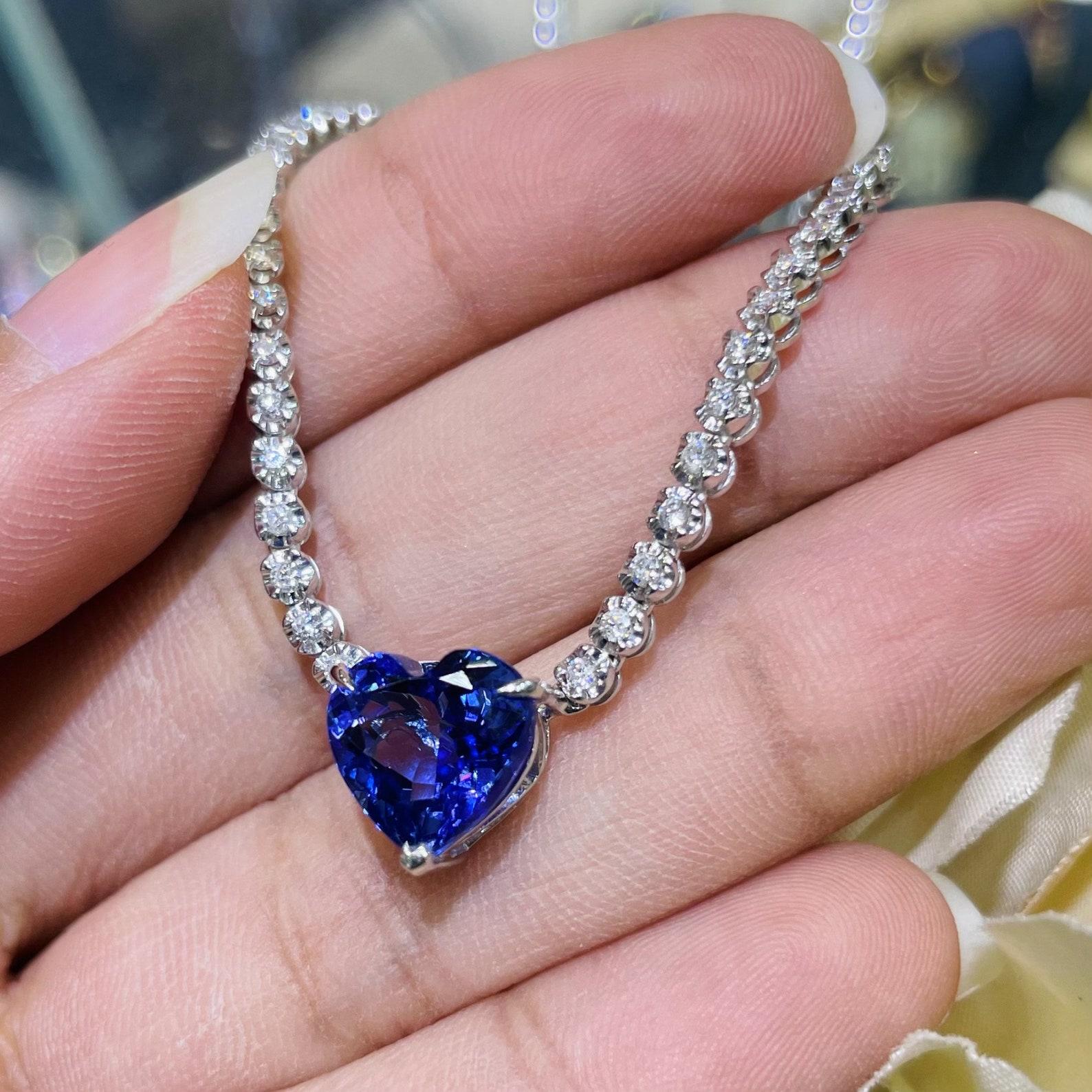 Women's 18K White Gold Diamond Tennis Necklace with Heart Shape Cut Tanzanite Pendant For Sale