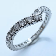 18K White Gold Diamond V Shape Ribbon Wrap Eternity Band Wedding Stacking Ring