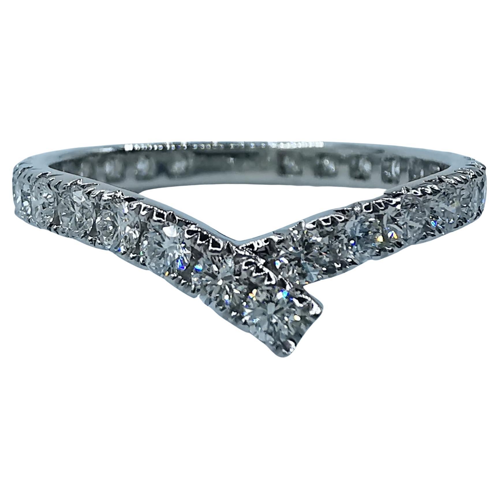 For Sale:  18K White Gold Diamond V Shape Ribbon Wrap Eternity Band Wedding Stacking Ring