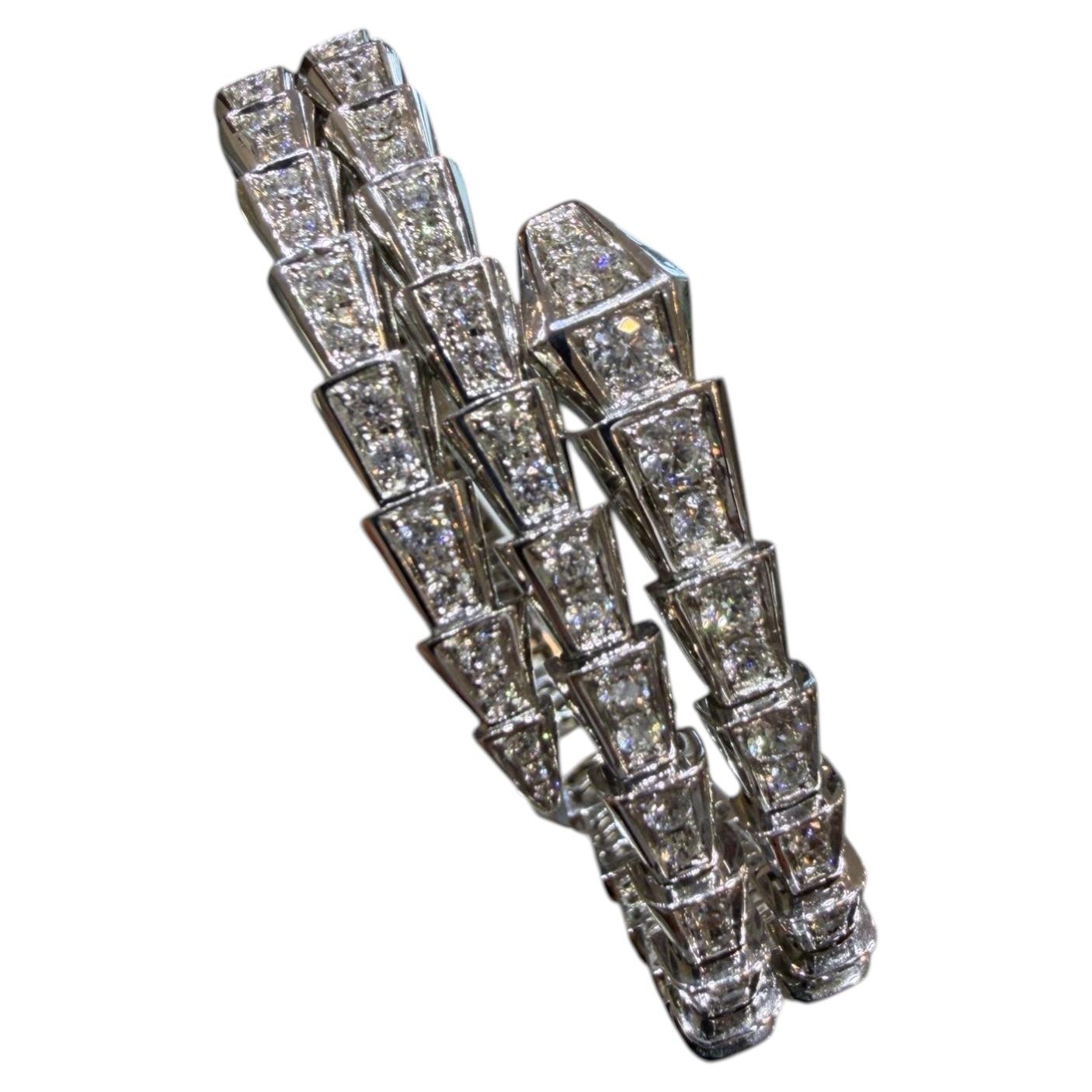 18k White Gold Diamond Viper Serpent Coil Bracelet E-F Color VS For Sale
