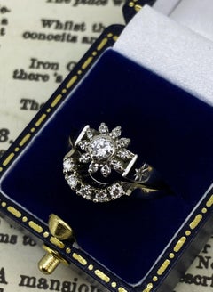 18K White Gold & Diamond Wedding Set: Daisy Diamond Ring & U-Shaped Diamond Band