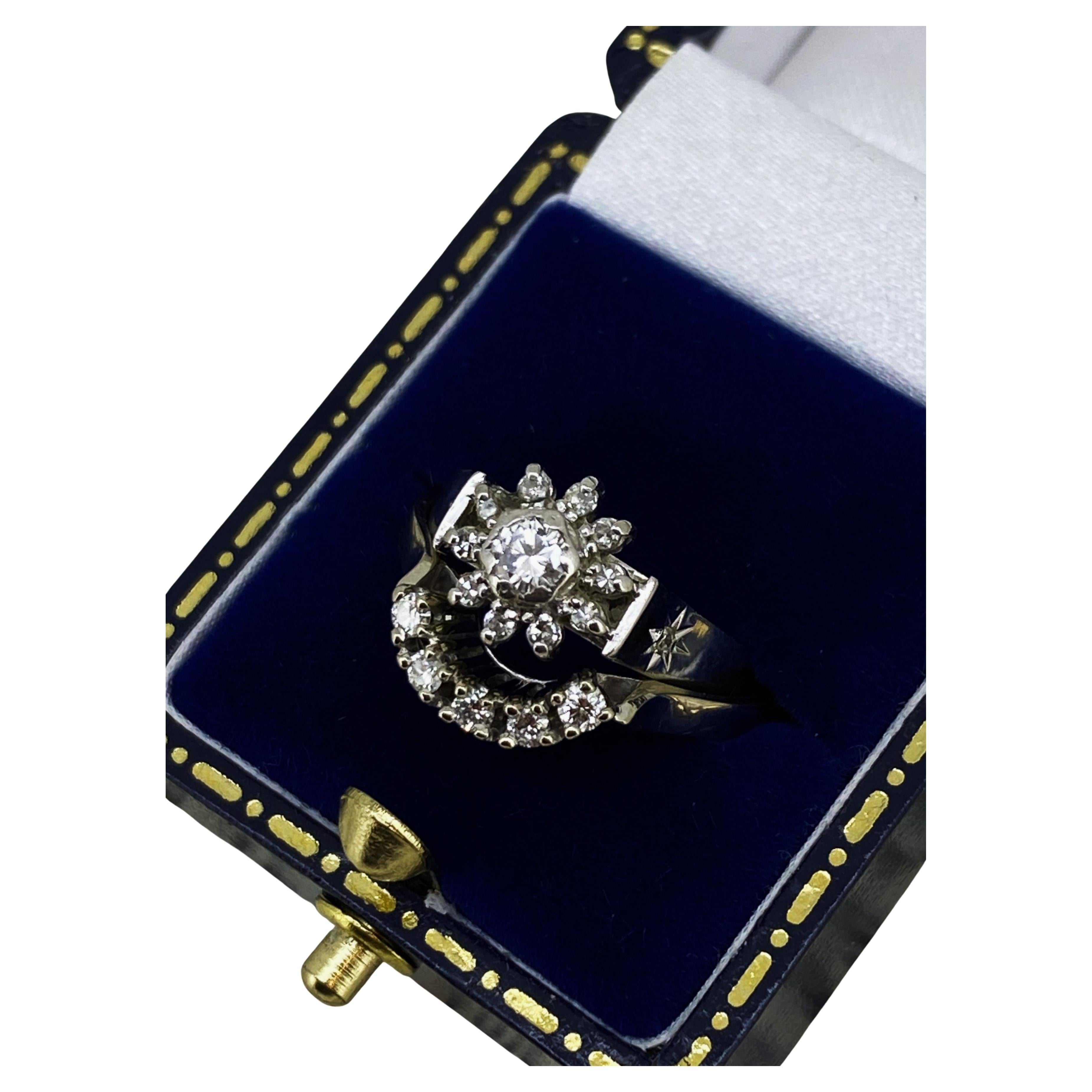 Alianza de boda de oro blanco de 18 quilates y diamantes: Anillo de Diamantes Margarita y Alianza de Diamantes en Forma de U en venta