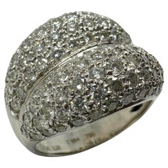 Bague à large bande en or blanc 18k avec diamants
