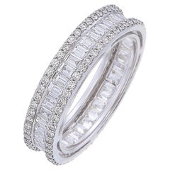 18K White Gold Diamond with baguatte Eternity Band, 3.00 Carats