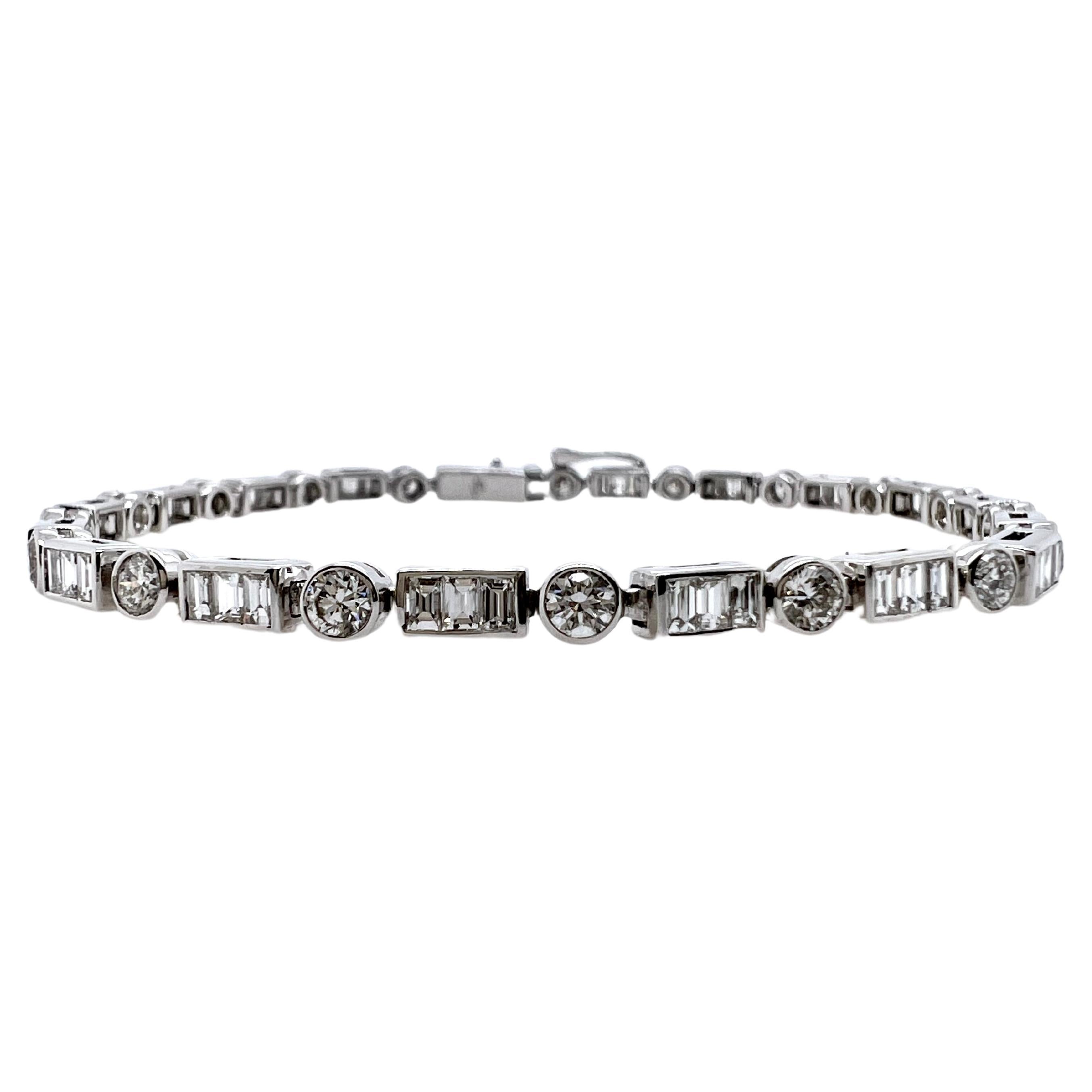 18k White Gold Diamond with Round Brilliant and Baguettes Tennis Bracelet