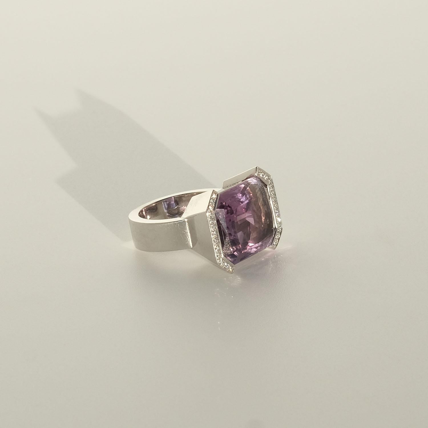18k White Gold, Diamonds and Amethyst Ring by Swedish Lotta Torstensson For Sale 5
