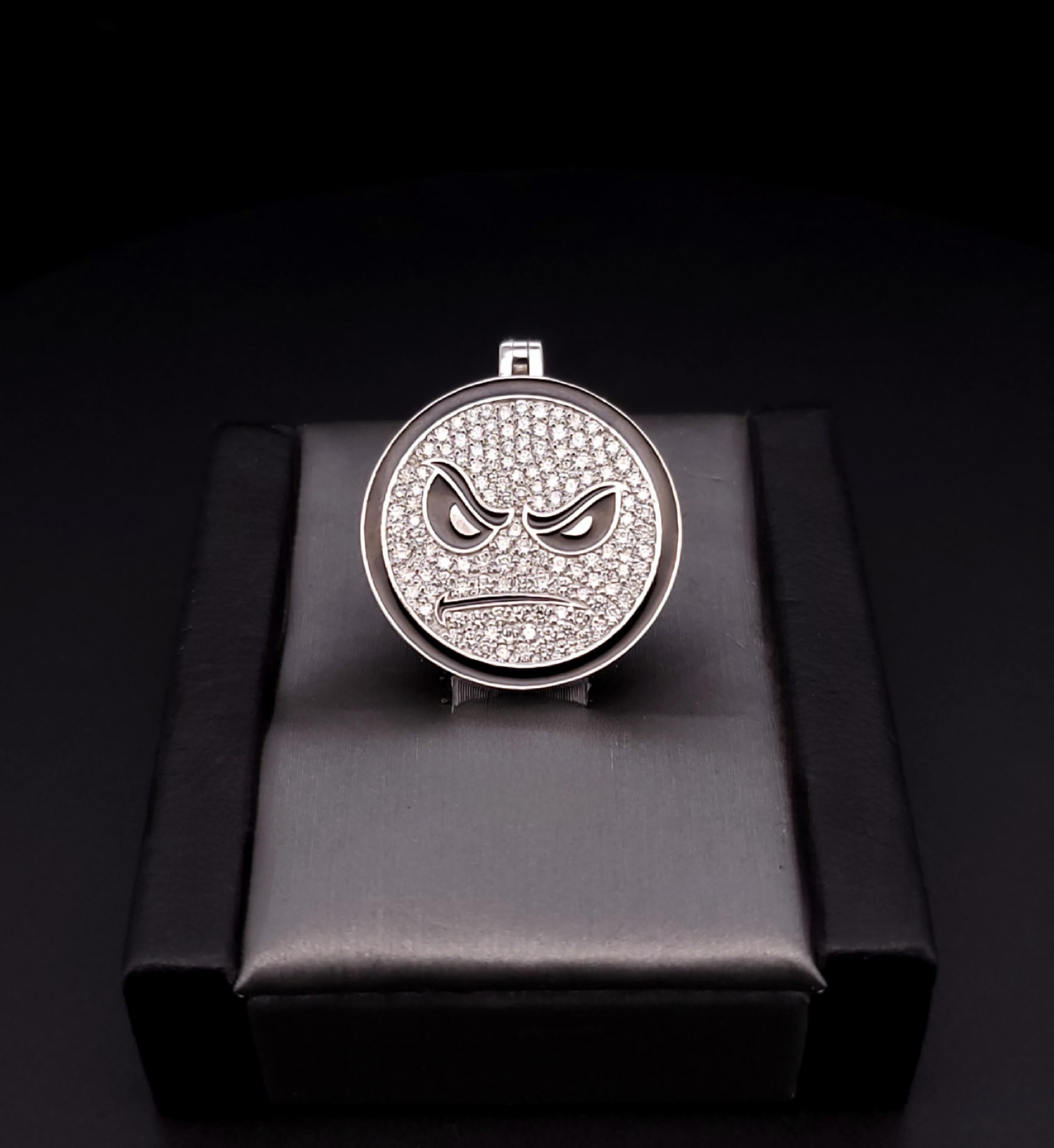 Ciondolo Emoji in oro bianco 18K con diamanti e smalto Custom MADE
T

Materiale del ciondolo Oro bianco 18 carati e smalto nero

Caratura del diamante: 0,95tcw
Chiarezza: VS
Grado di colore: G

Dimensioni del ciondolo:
Peso: 9,3 g
Altezza: 20.5