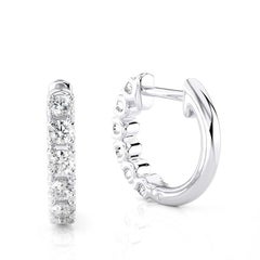 Orecchino Huggie con diamanti in oro bianco 18K -0,46 CTW