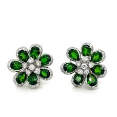 18K White Gold Diopside Stud Earrings with Diamonds