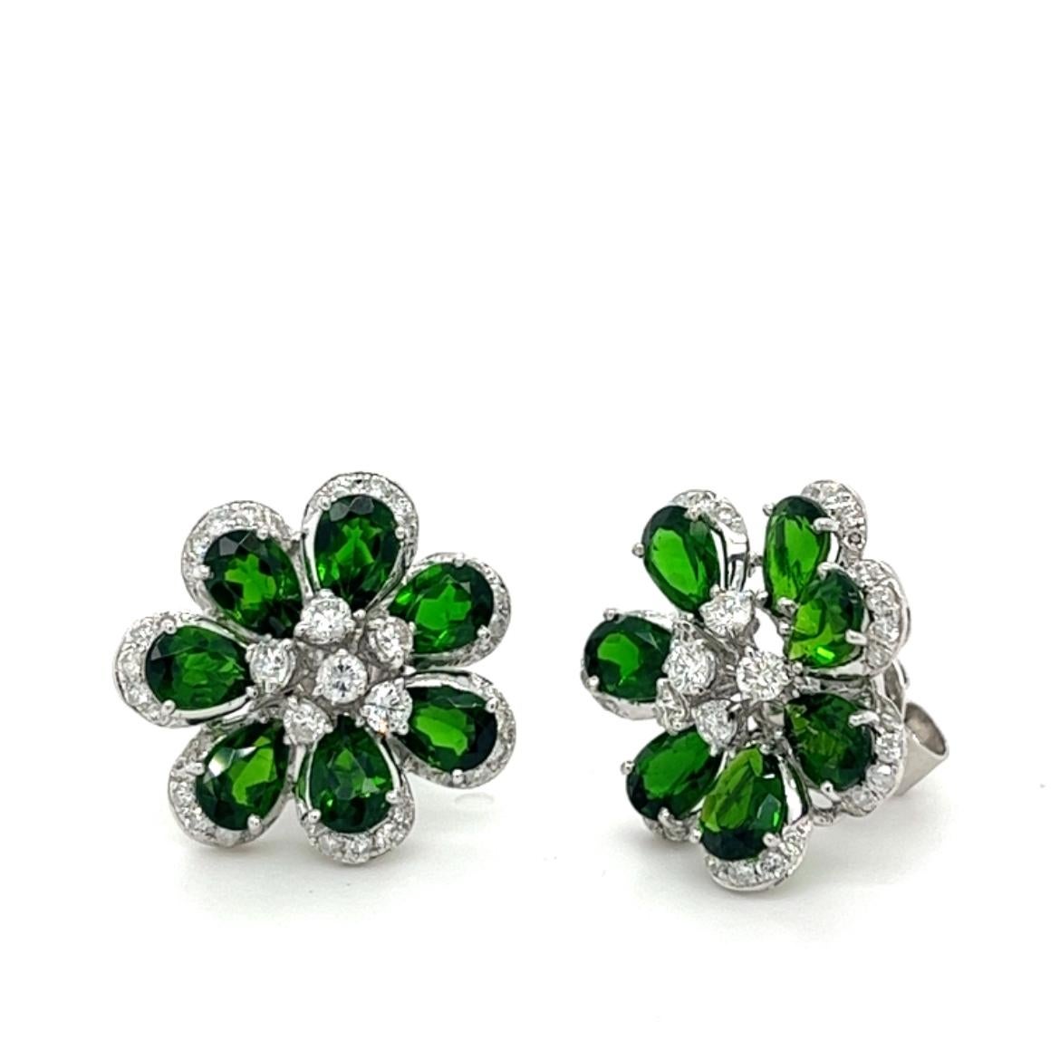Round Cut 18K White Gold Diopside Stud Earrings with Diamonds For Sale