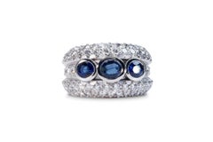 18K White gold Dome Ring with 4.70 ct Natural Sapphires and Diamonds - IGI Cert