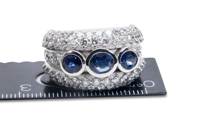 Women's 18K White gold Dome Ring with 4.70 ct Natural Sapphires and Diamonds - IGI Cert