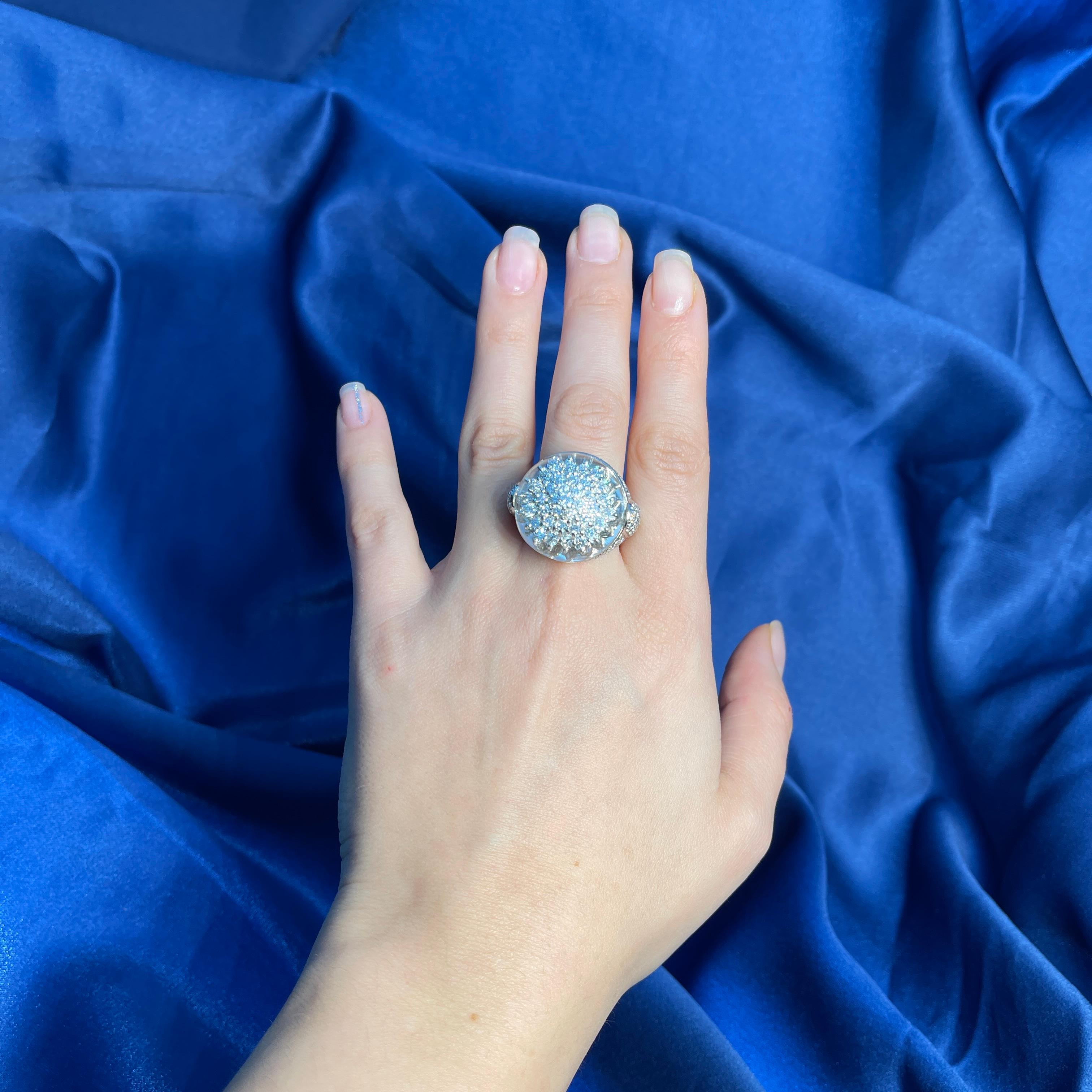 18K White Gold Dome Ring with Snowflake Pavé Diamonds For Sale 5