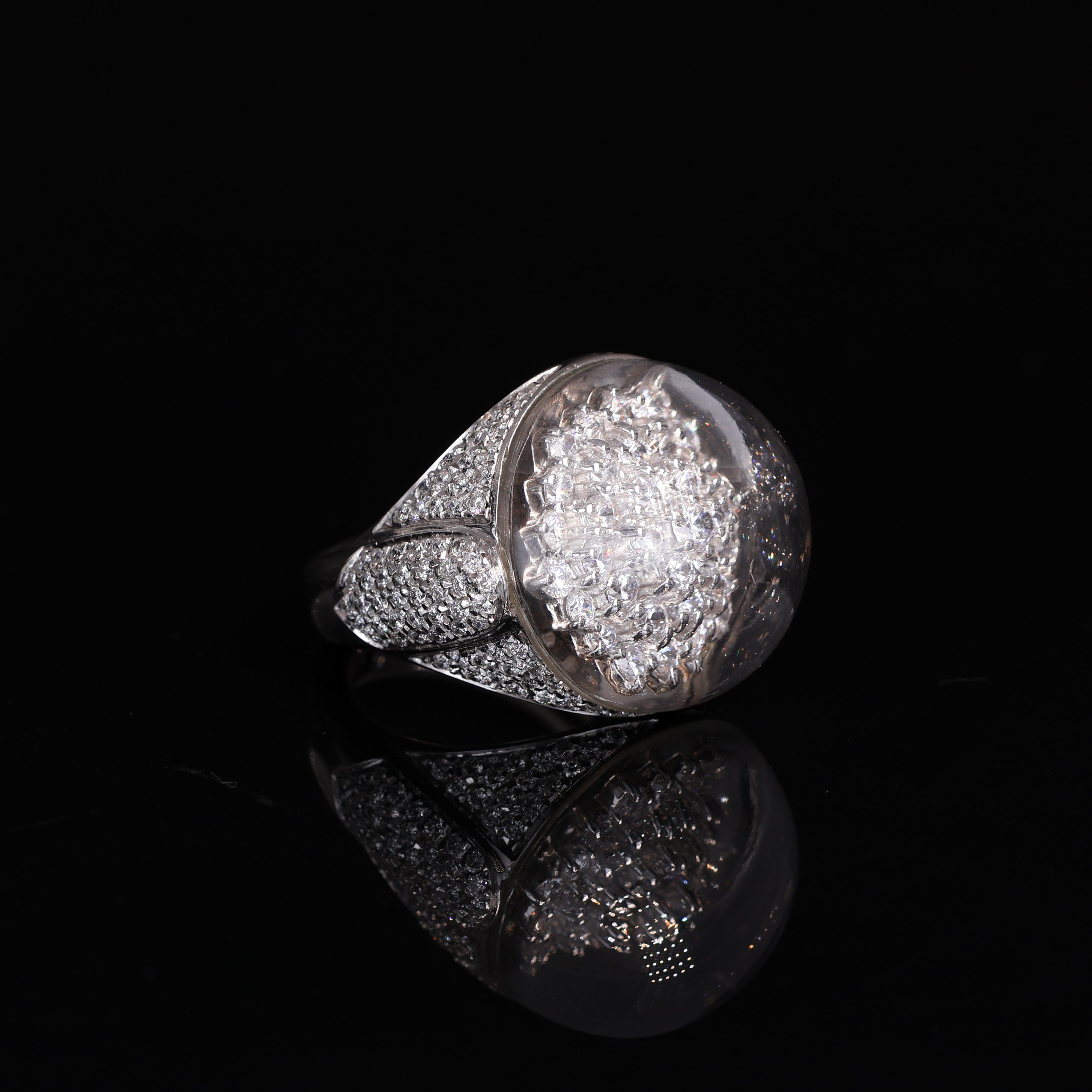 18K White Gold Dome Ring with Snowflake Pavé Diamonds For Sale 2