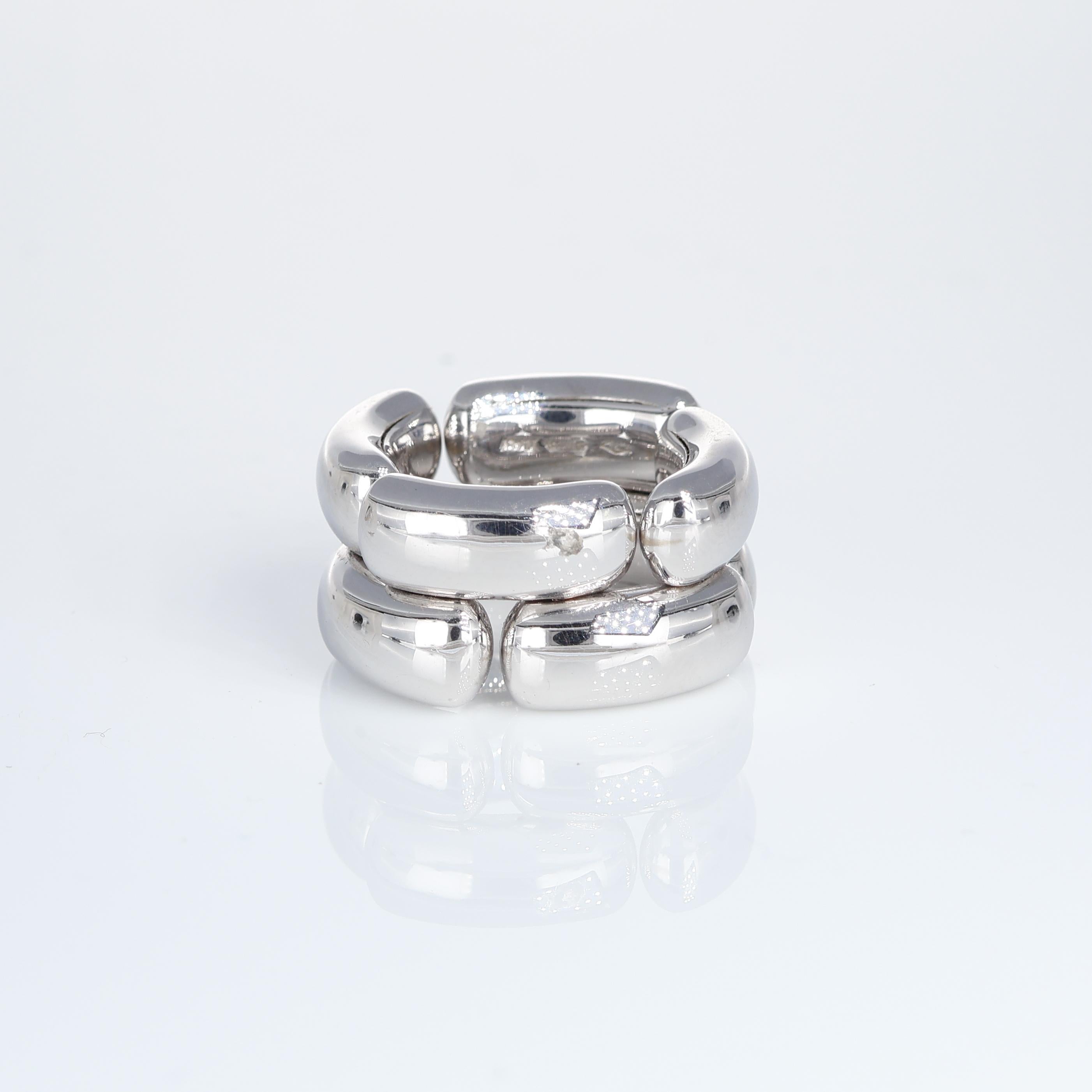 Women's or Men's 18k White Gold Double Chain Ring with Pavé White Diamonds 0.74 carats For Sale