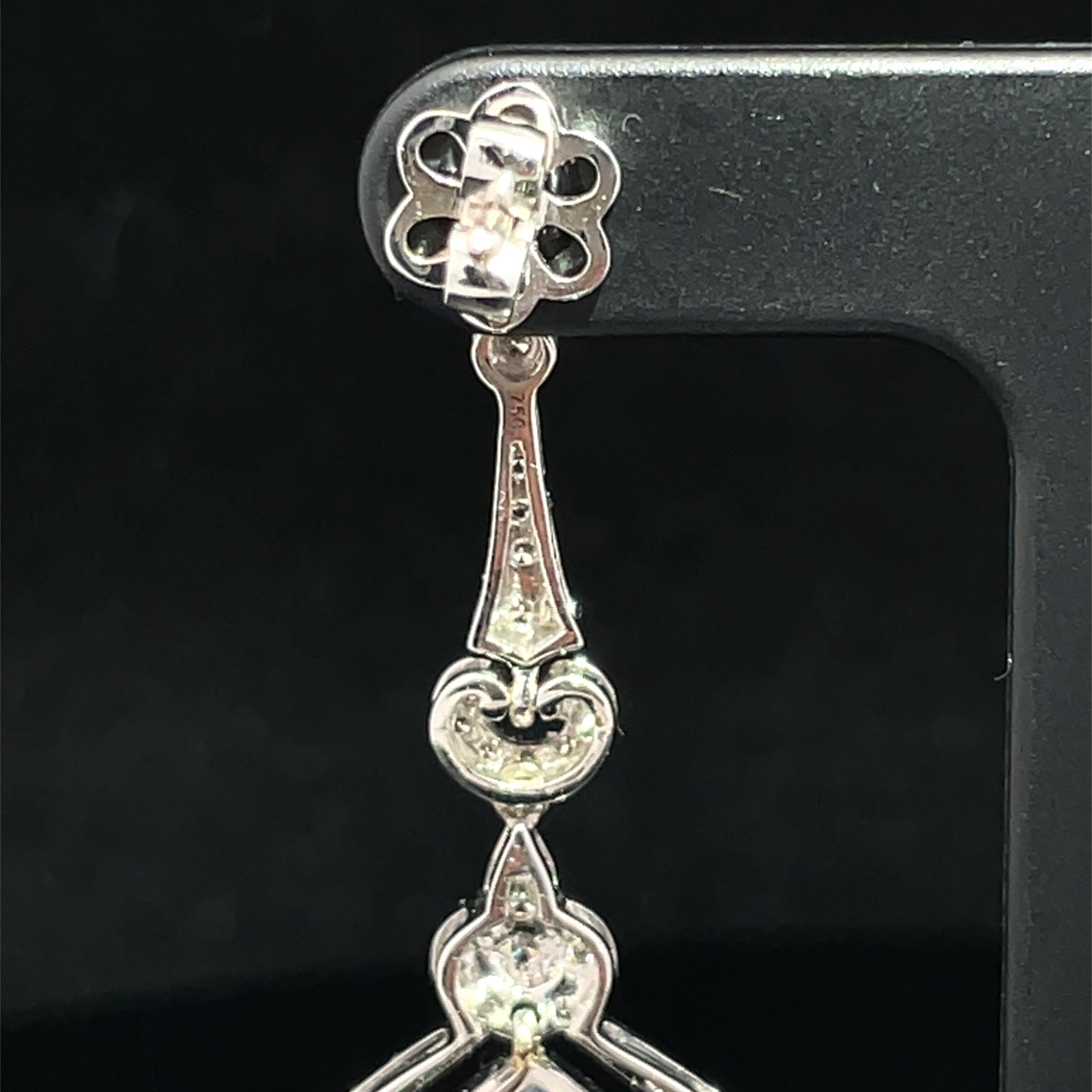 Orecchini a doppio pendente in oro bianco 18k con tanzanite e diamanti in vendita 1
