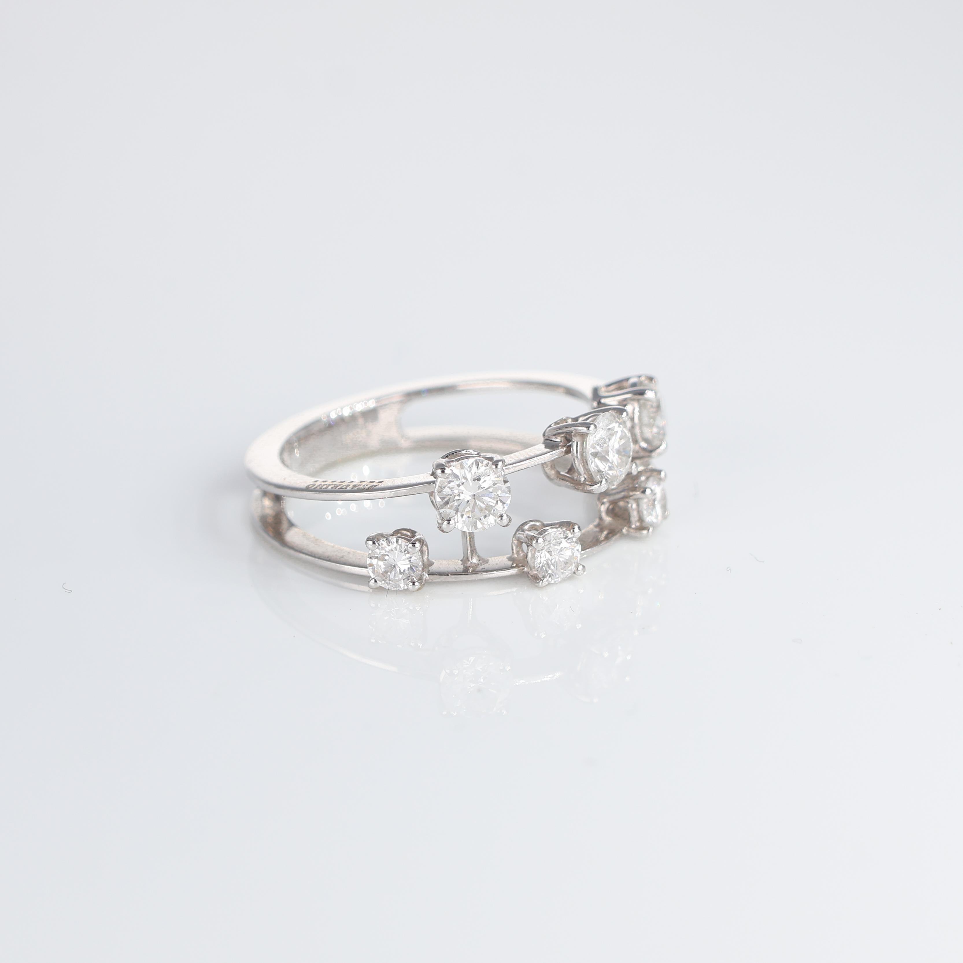 18k White Gold Double-Rail Ring with Brilliant-Cut Diamonds In New Condition For Sale In Bergamo, BG