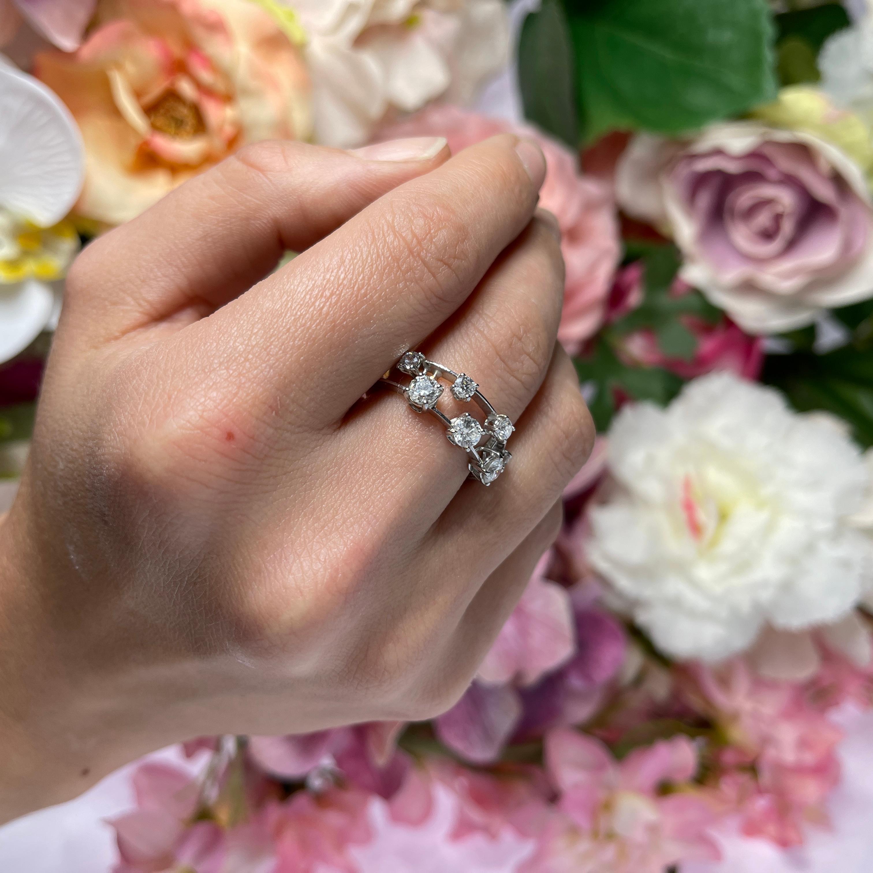 18k White Gold Double-Rail Ring with Brilliant-Cut Diamonds For Sale 3