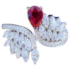 Anillo de Cóctel de Rubí Rojo Vivo Natural y Diamante Marquesa