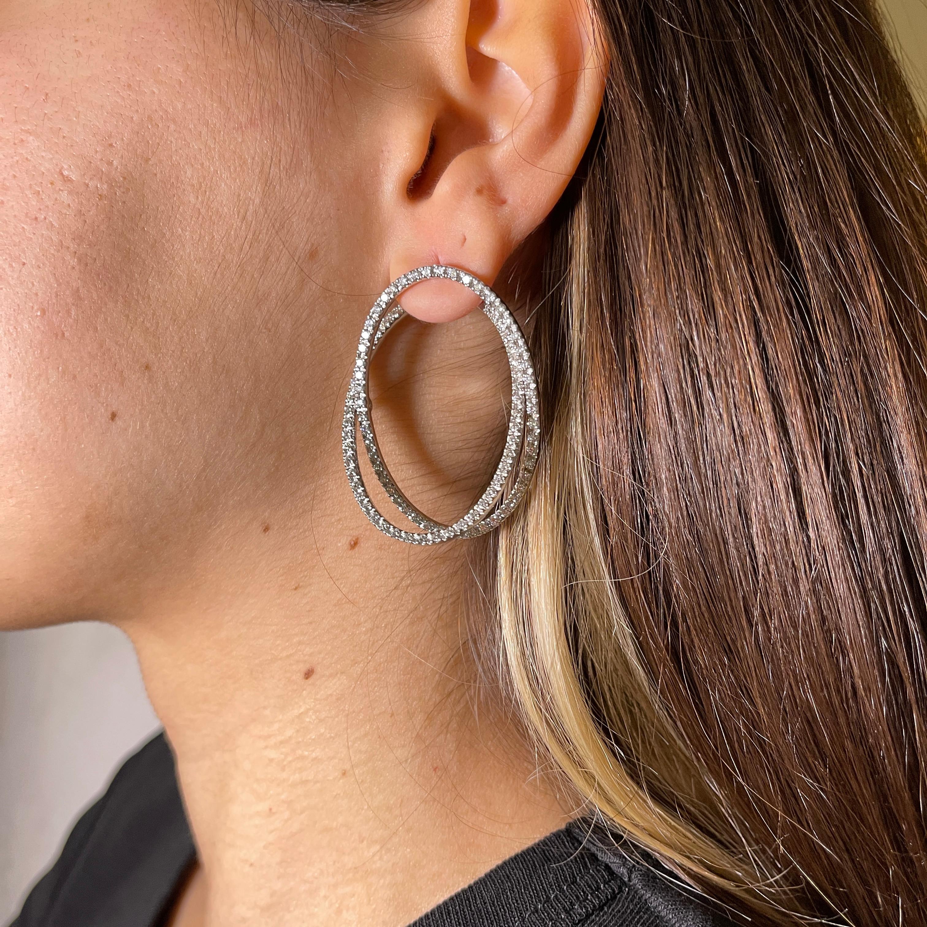18K White Gold Drop Earrings with 3.42 Carats of Diamonds For Sale 6