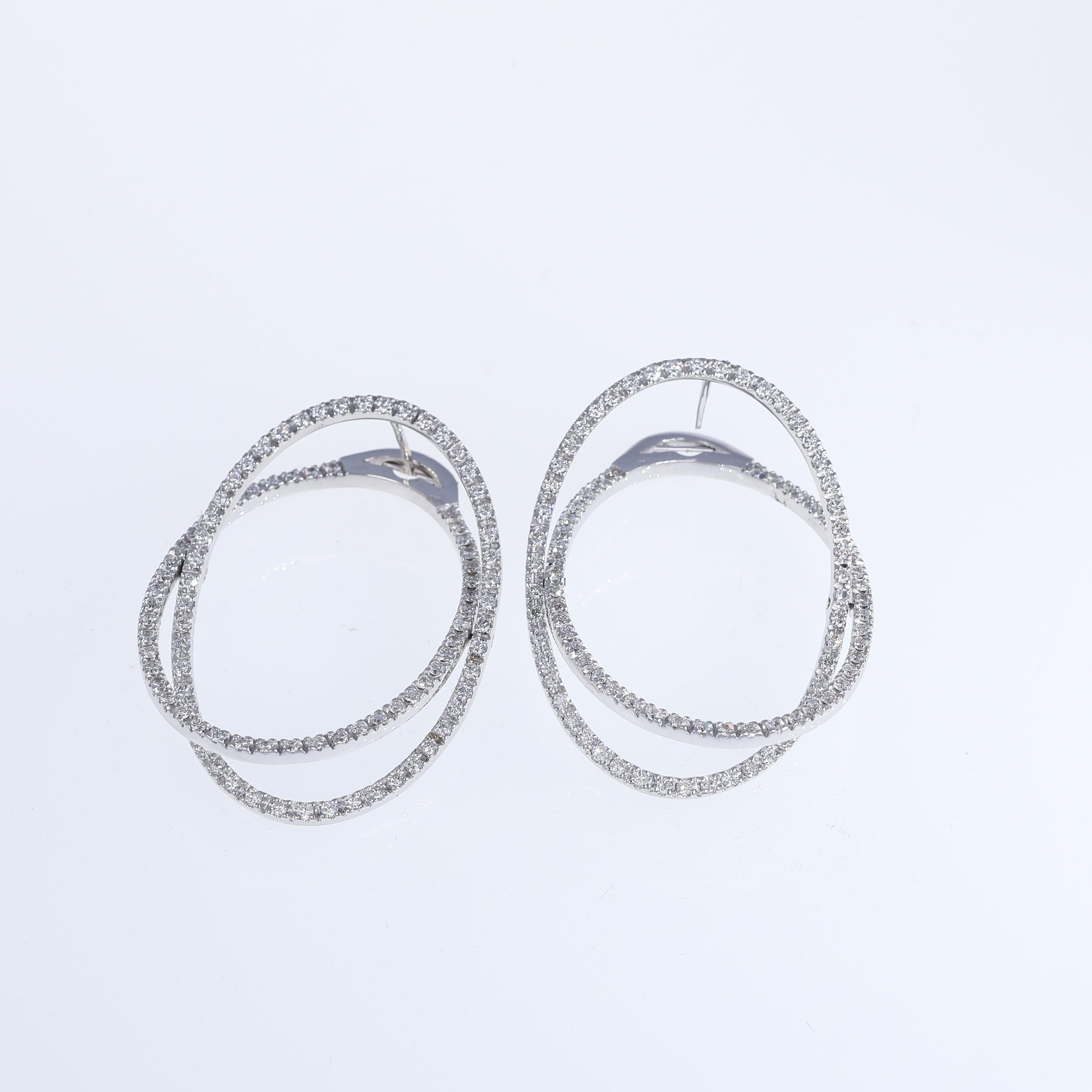 18K White Gold Drop Earrings with 3.42 Carats of Diamonds In New Condition For Sale In Bergamo, BG