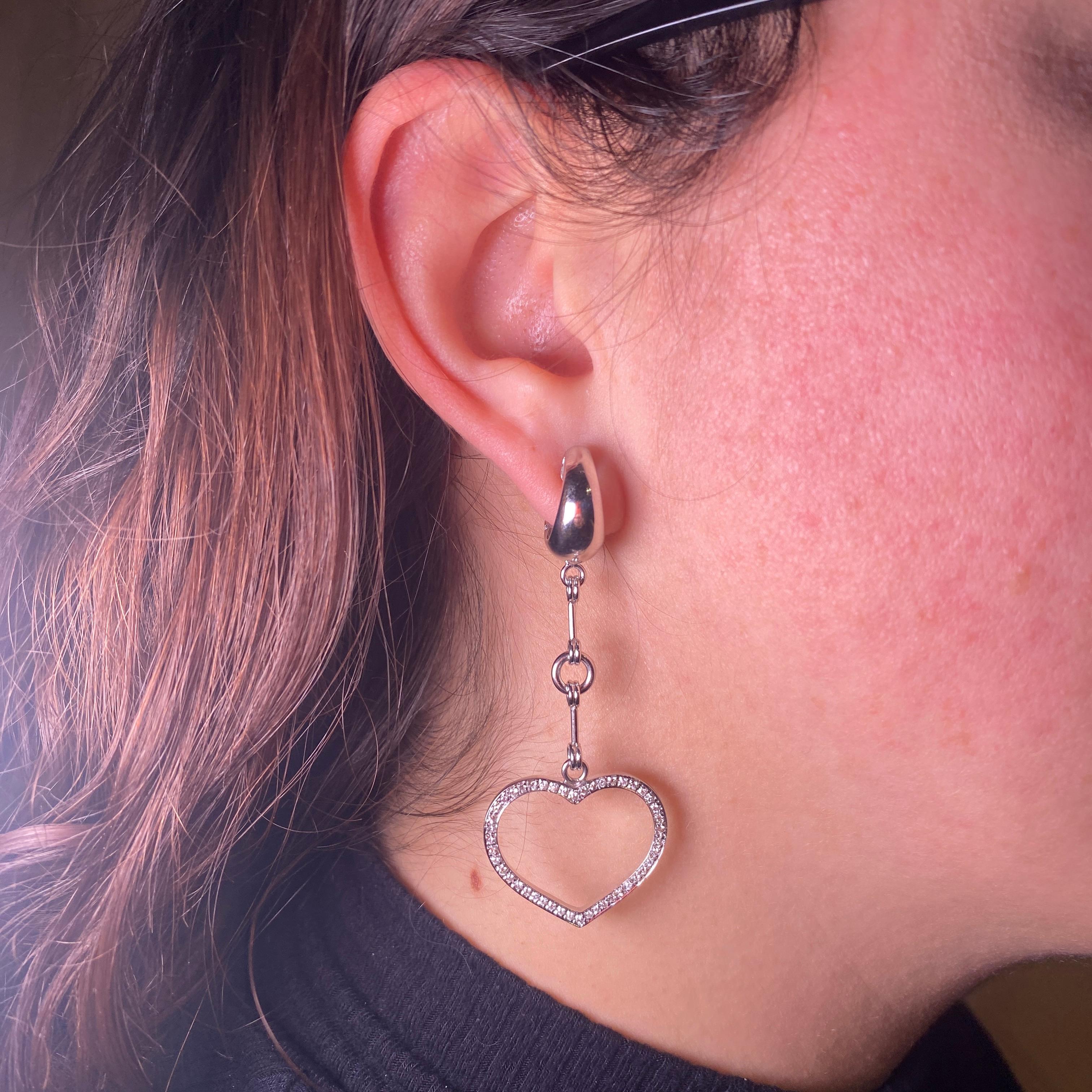 18K White Gold Drop Earrings with Diamond Pavé Heart In New Condition For Sale In Bergamo, BG