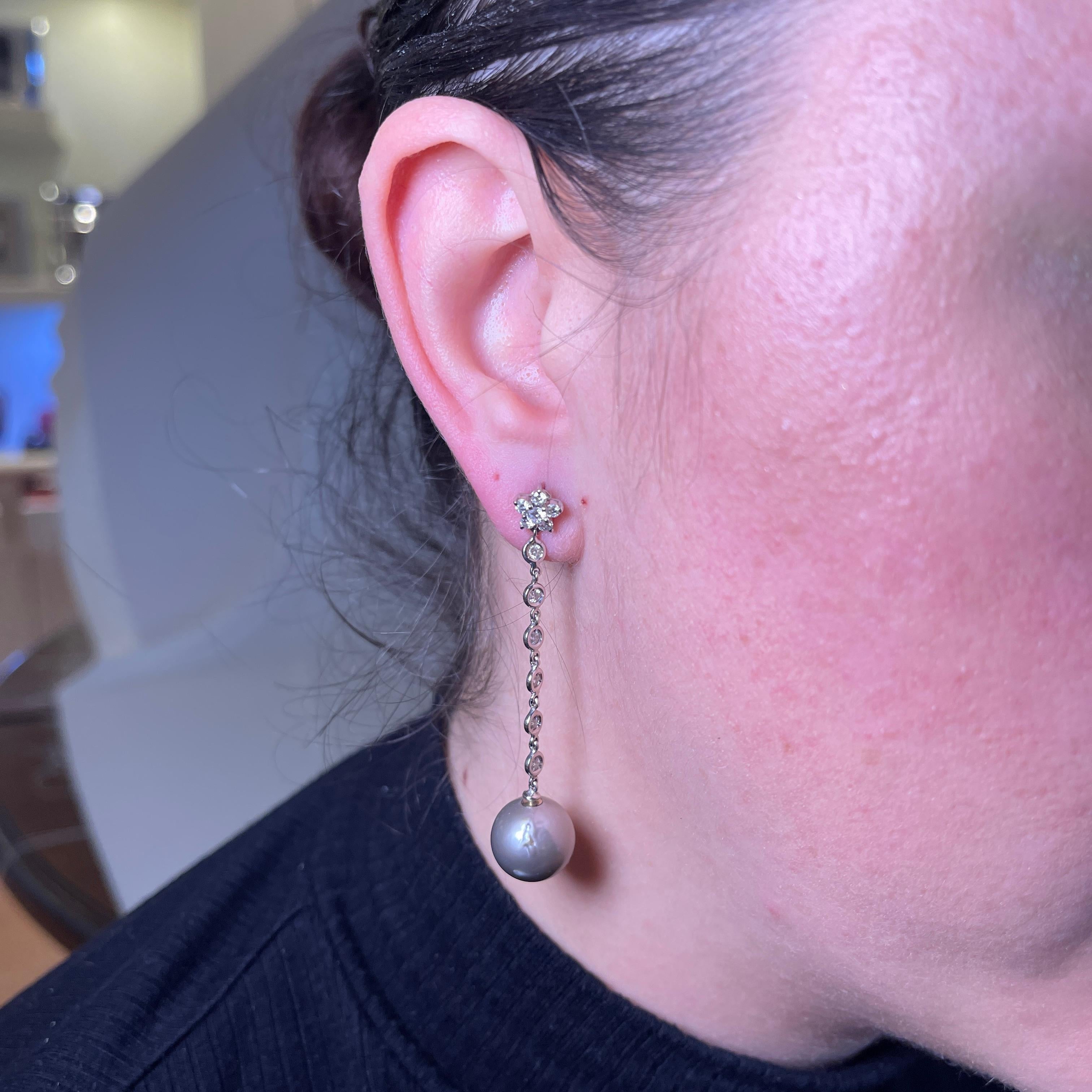 Women's or Men's 18K White Gold Drop Earrings with Diamonds and Detachable Gray Pearls For Sale