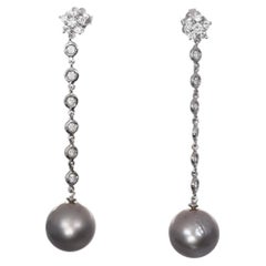 18K White Gold Drop Earrings with Diamonds and Detachable Gray Pearls