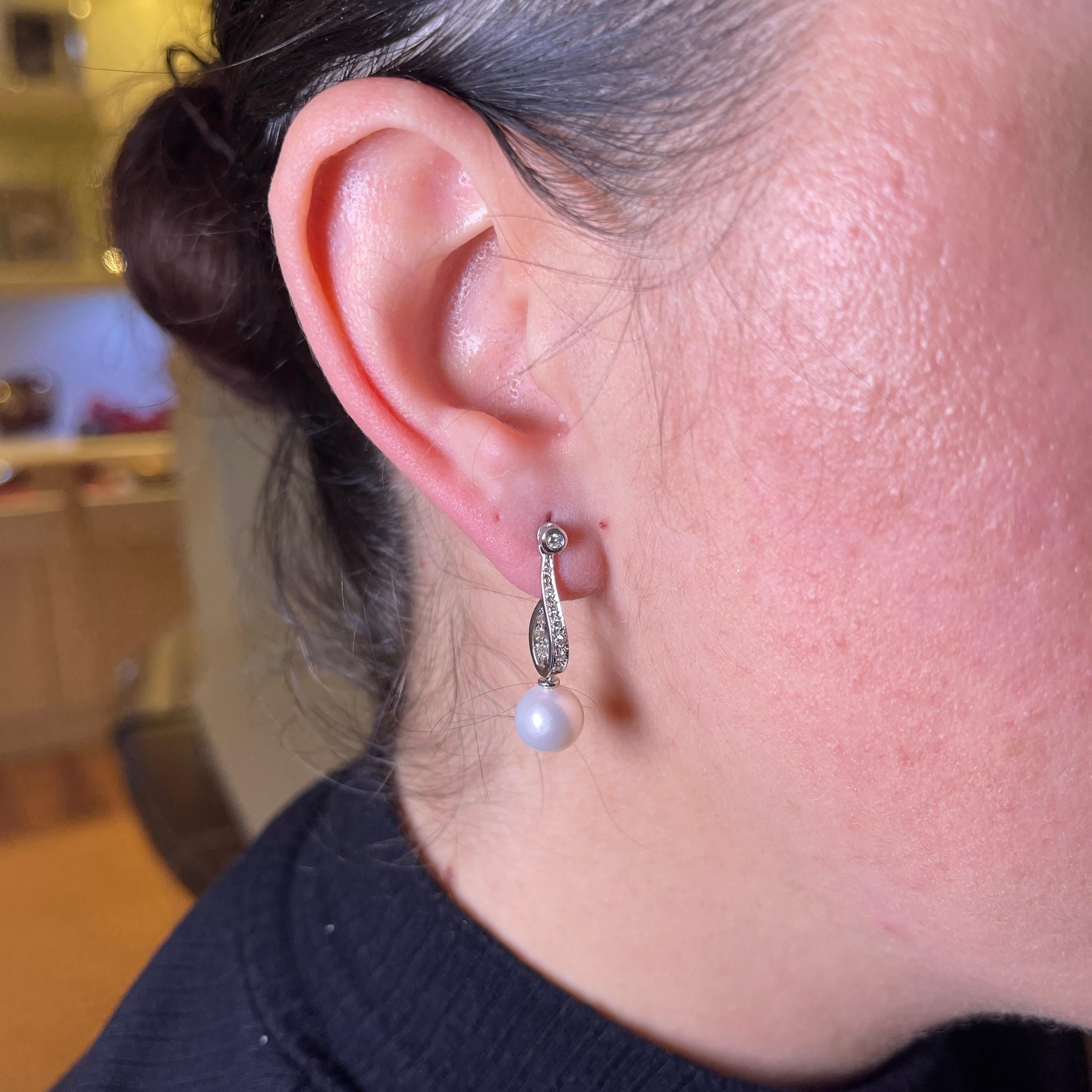 Women's or Men's 18K White Gold Drop Earrings with Pearls and Diamond Pavé For Sale