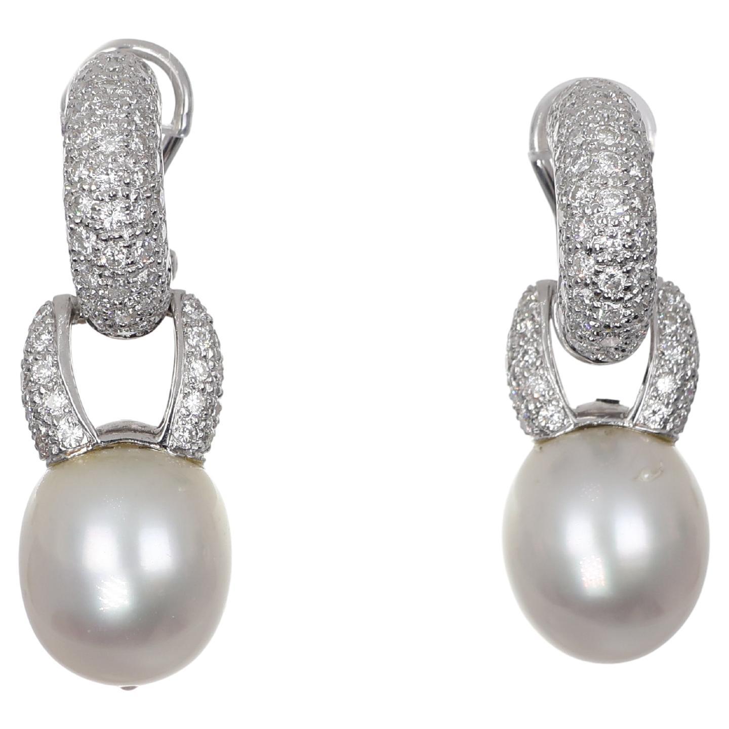 18K White Gold Drop Earrings with Pearls and Diamond Pavé