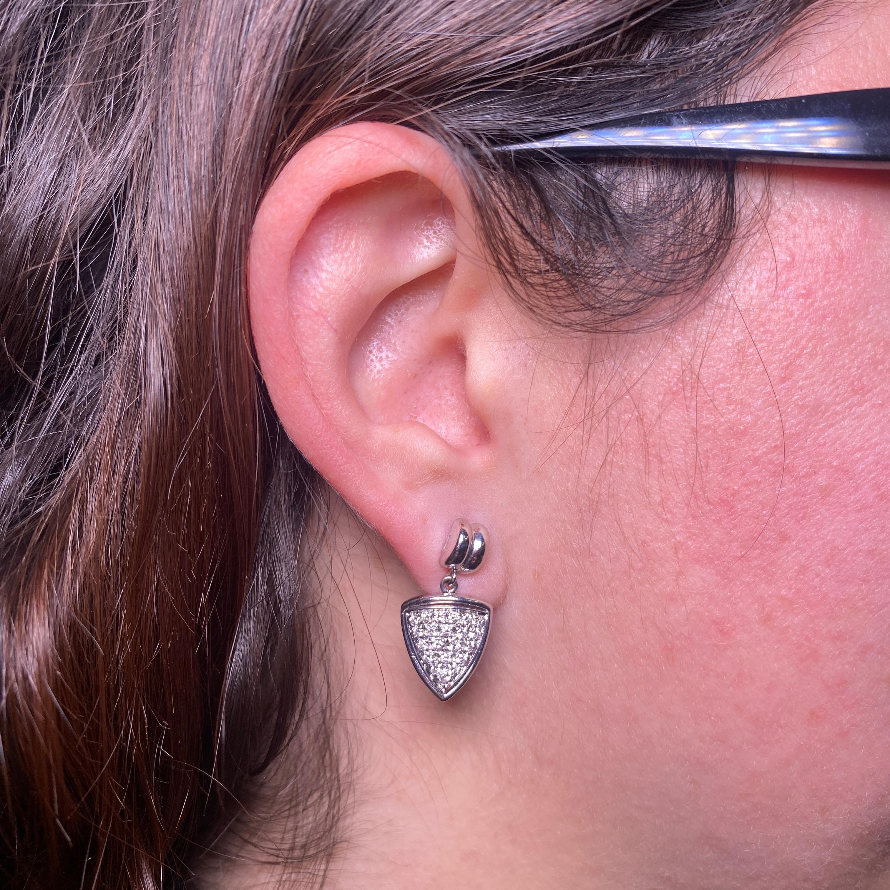 18K White Gold Drop Earrings with White Diamonds In New Condition For Sale In Bergamo, BG