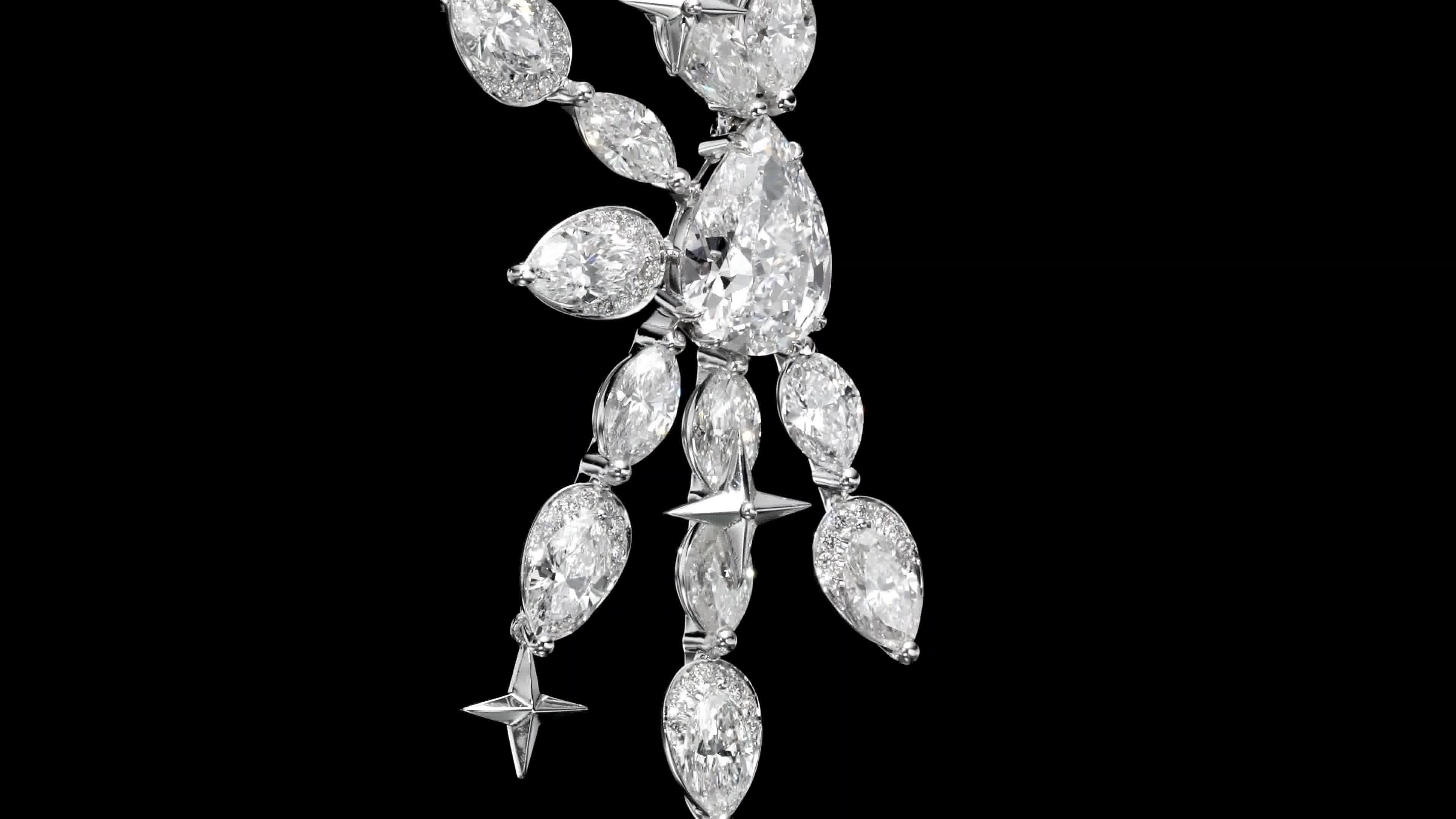 Women's 18K White Gold Earrings, 2 Pear-Shaped Diamonds 6.23ct, D-E, IF, GIA CERTIFICATE For Sale