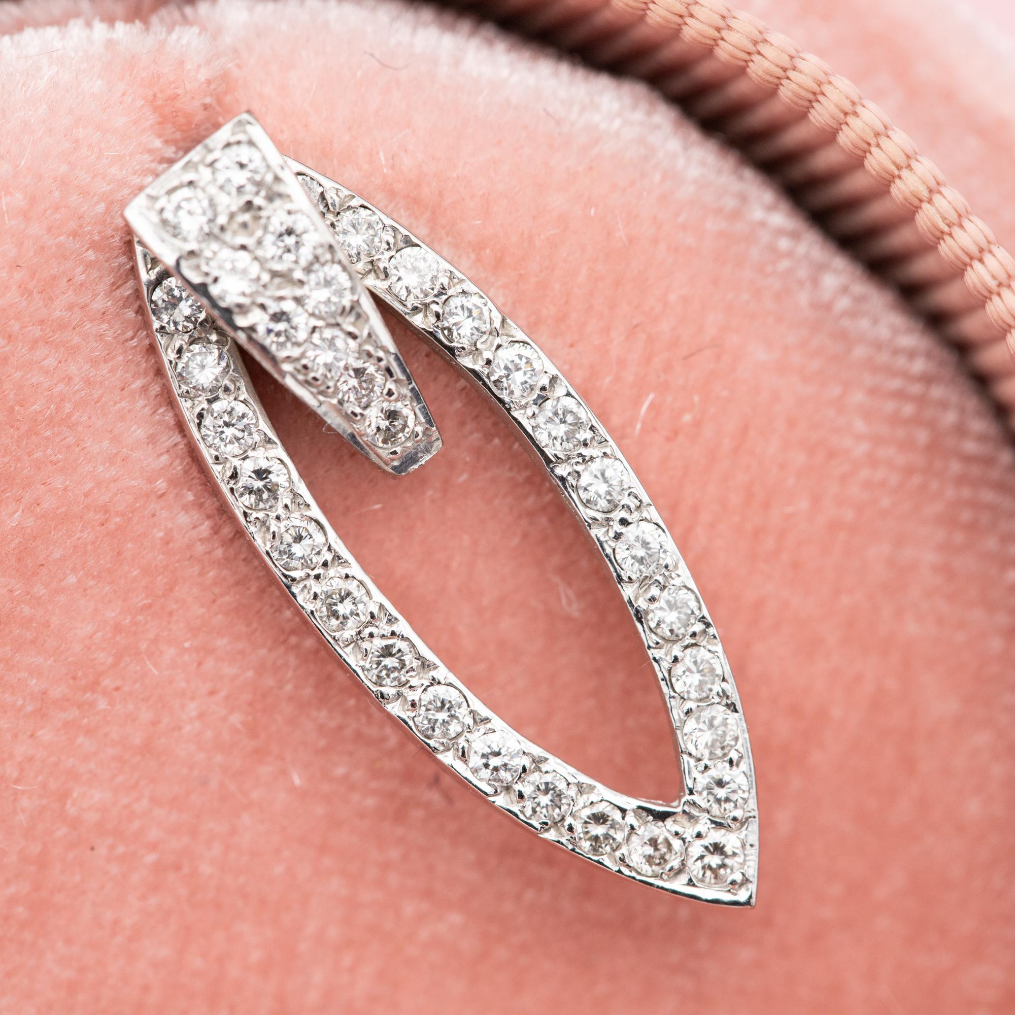 18K white gold earrings - Classic long marquise studs - Authentic diamond studs In Good Condition For Sale In Antwerp, BE