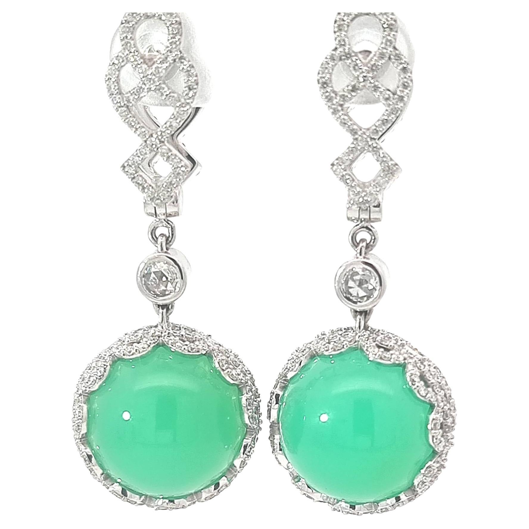 The Lace Collection by VOTIVE seamlessly marries tradition and innovation, exemplifying the brand's dedication to both heritage and modern design. The Dynastie D’Azure Earrings elegantly showcase a chrysoprase gemstone, prominently placed on the