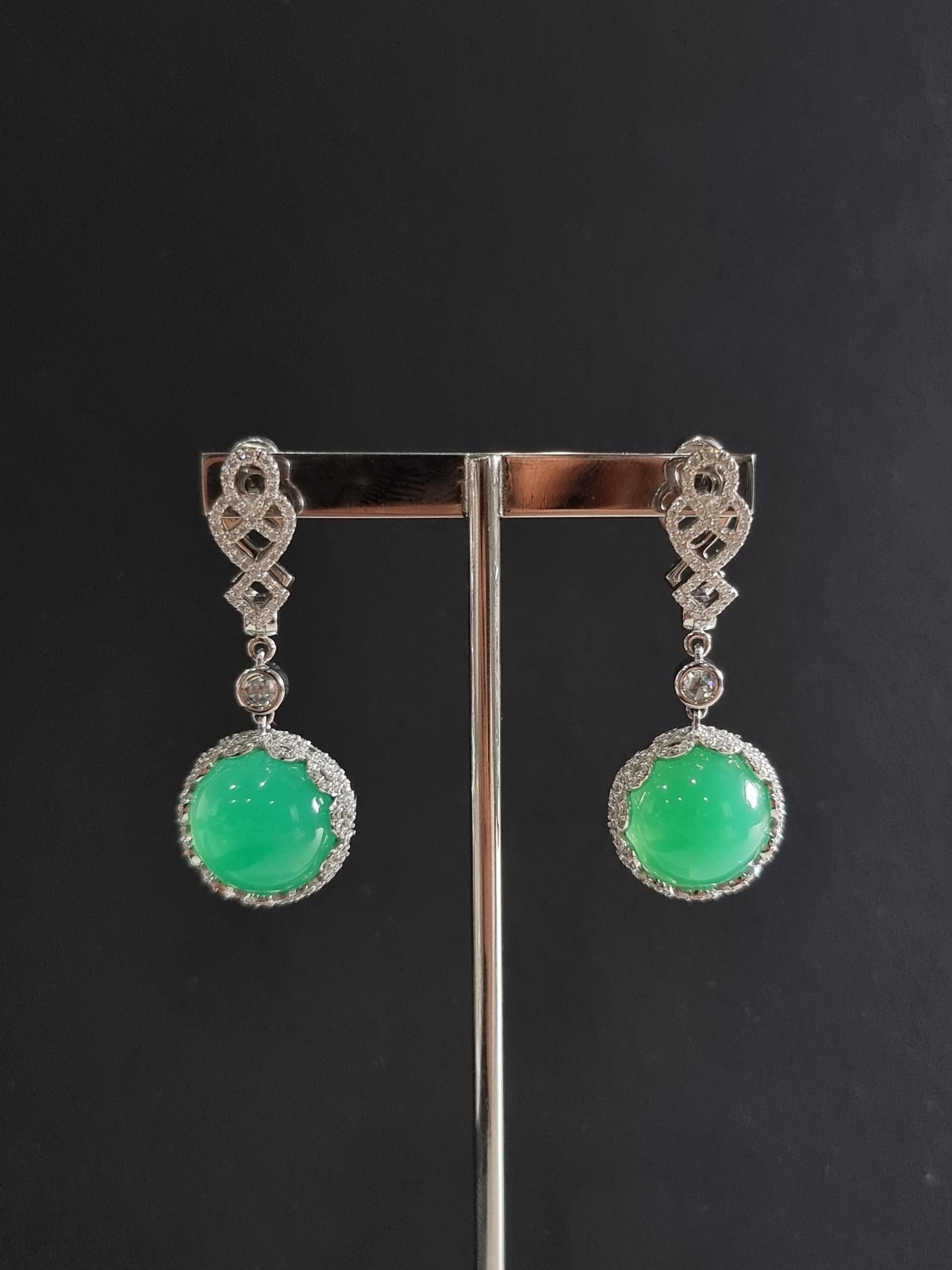 18K White Gold Earrings Diamonds with Round Chrysoprase For Sale 2