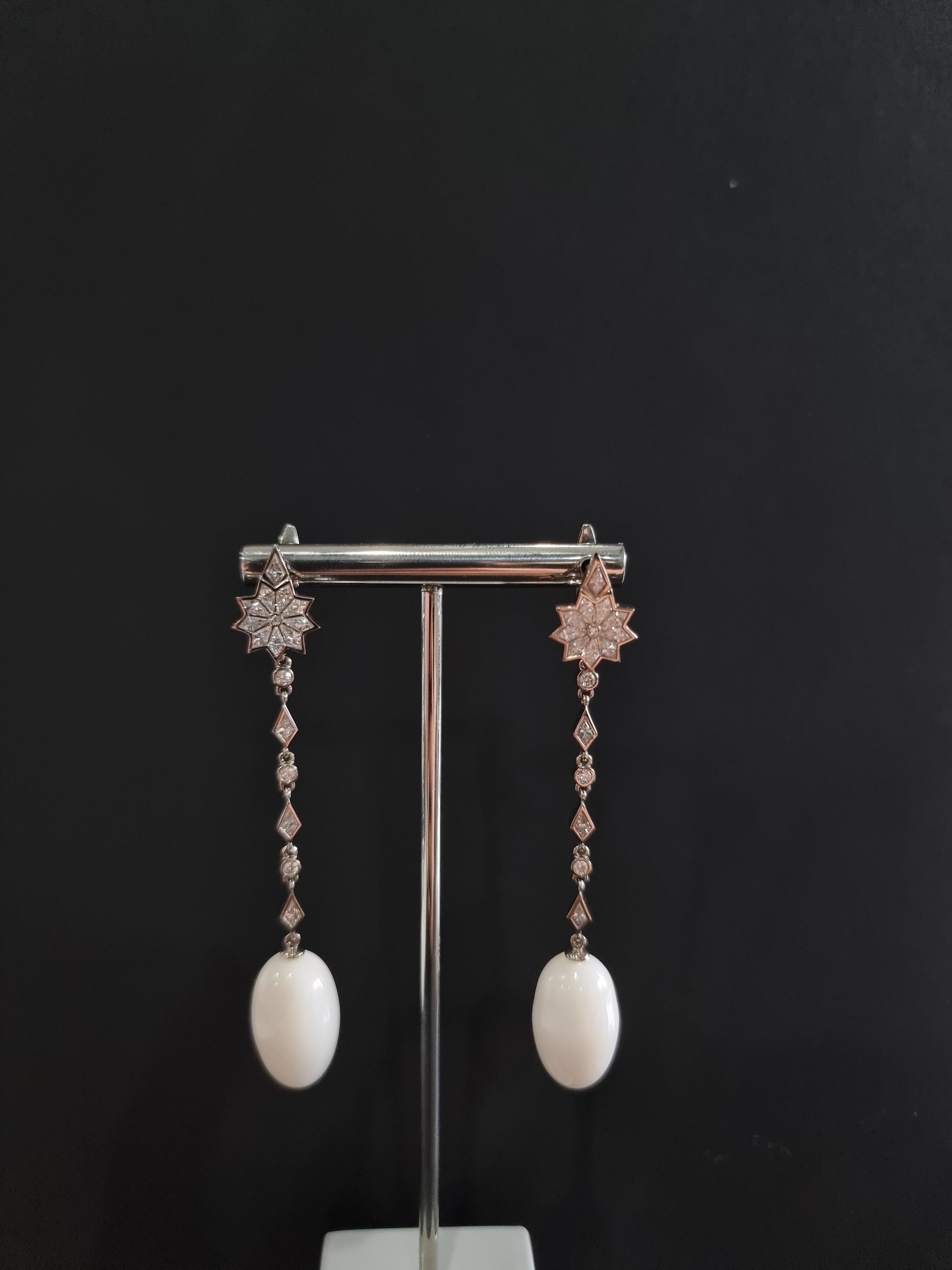 18K White Gold Earrings Star Diamond and Natural Pearl For Sale 1