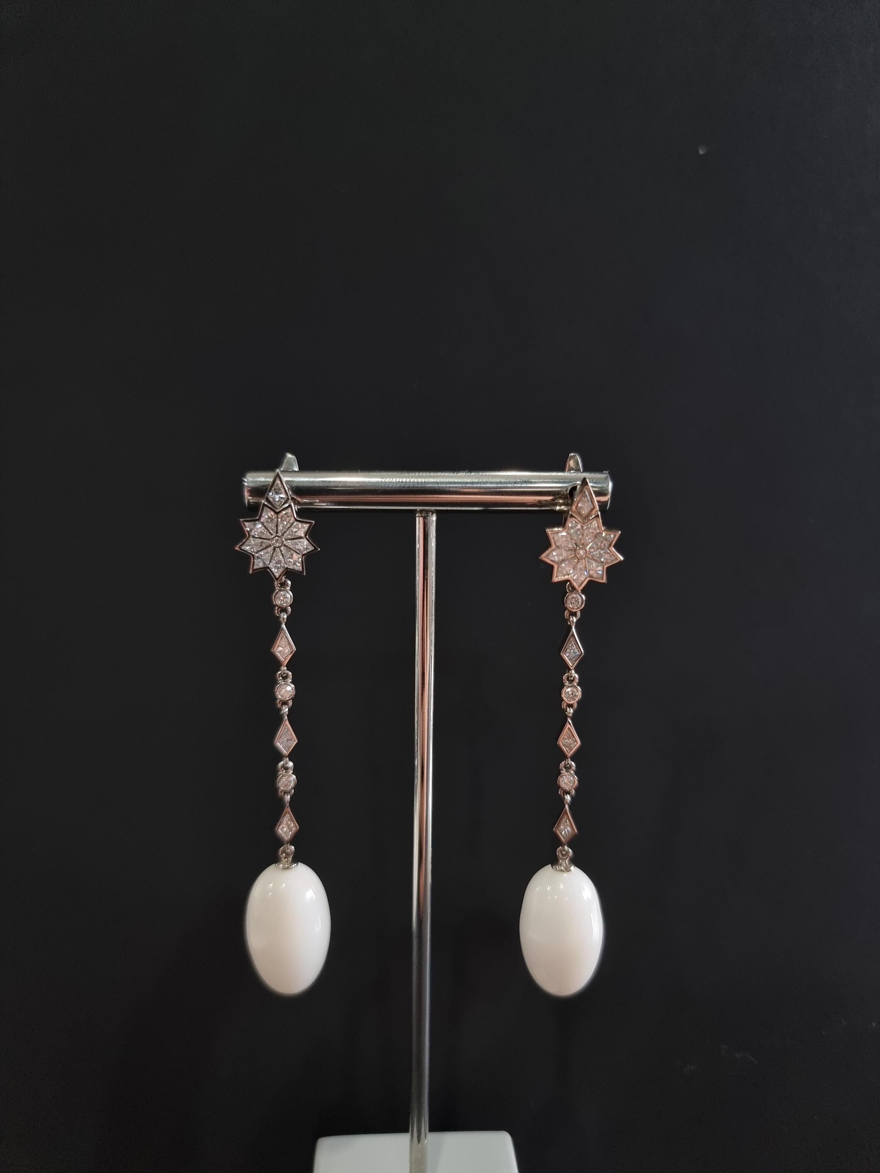 18K White Gold Earrings Star Diamond and Natural Pearl For Sale 3