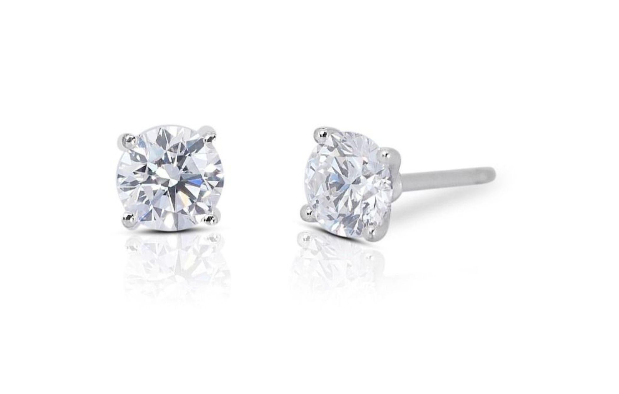 18K White Gold Earrings with 1.06ct Diamond 2