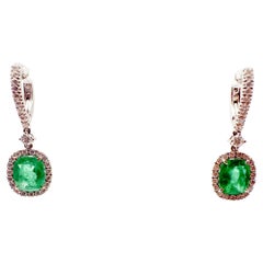 Pendientes de Oro Blanco de 18 K con Esmeraldas Brasileñas y Diamantes