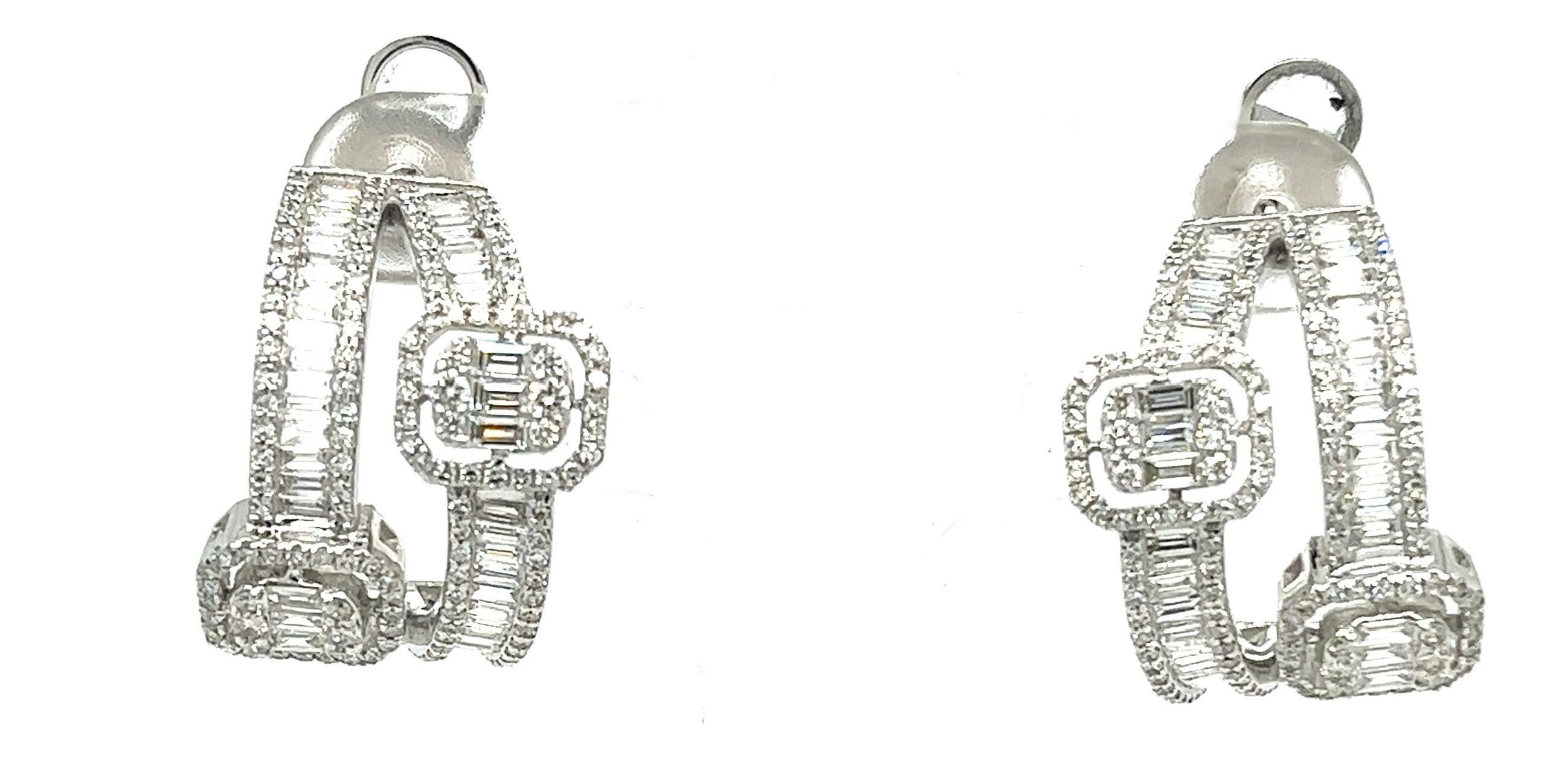 18K White Gold Earrings with Diamonds
18K White Gold - 9.69 GM
373 Diamonds - 2.40 CT

Adorned with various-cut diamonds, Althoff Jewelry classical 18K gold earrings will add a touch of flawless purity to your daily style.
The diamonds catch the
